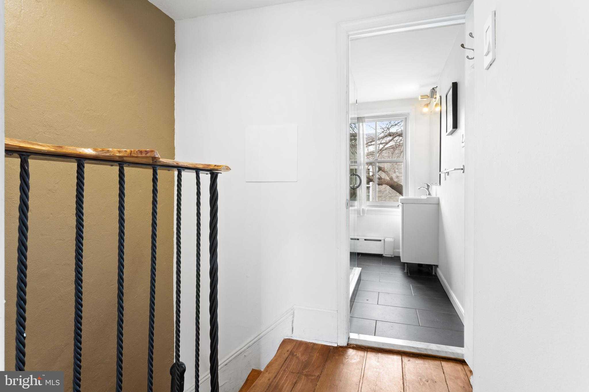 504 Kauffman St photo 17