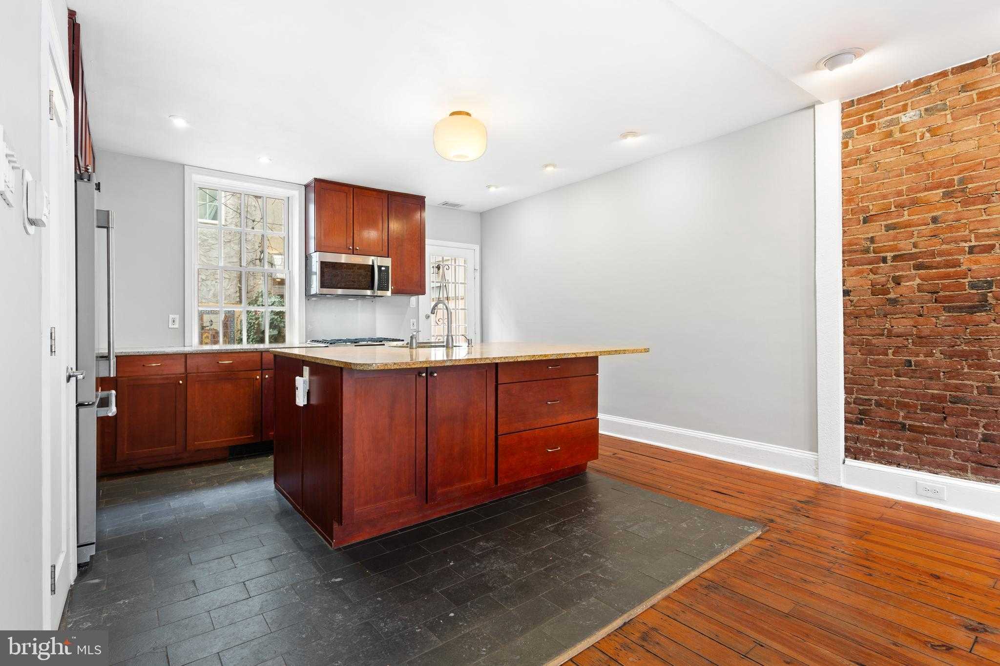 504 Kauffman St photo 7