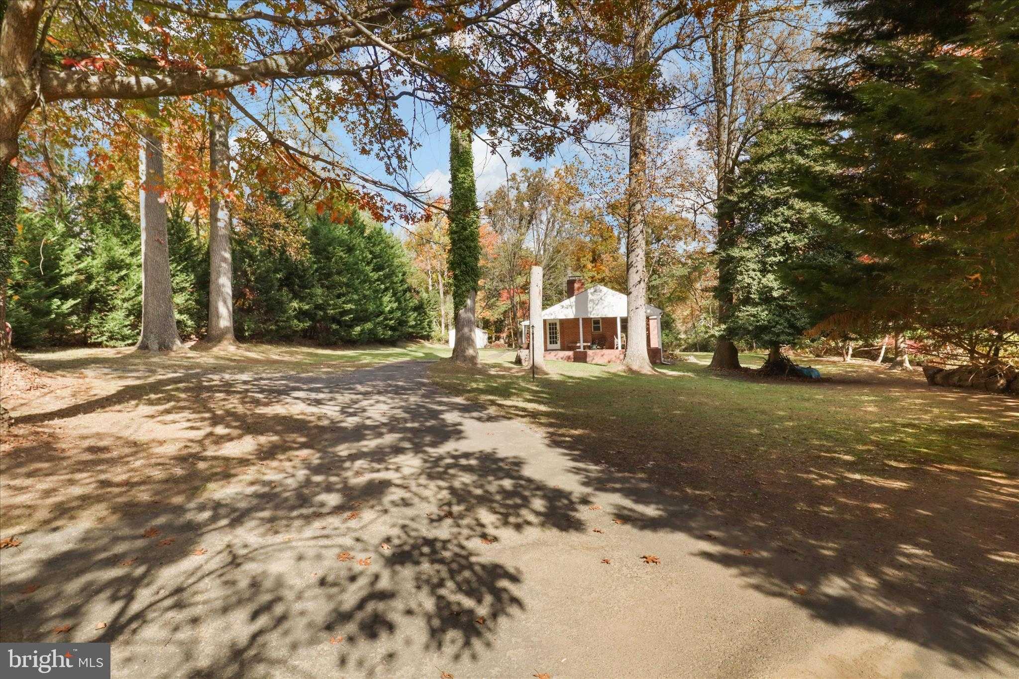 7914 Idylwood Rd photo 3