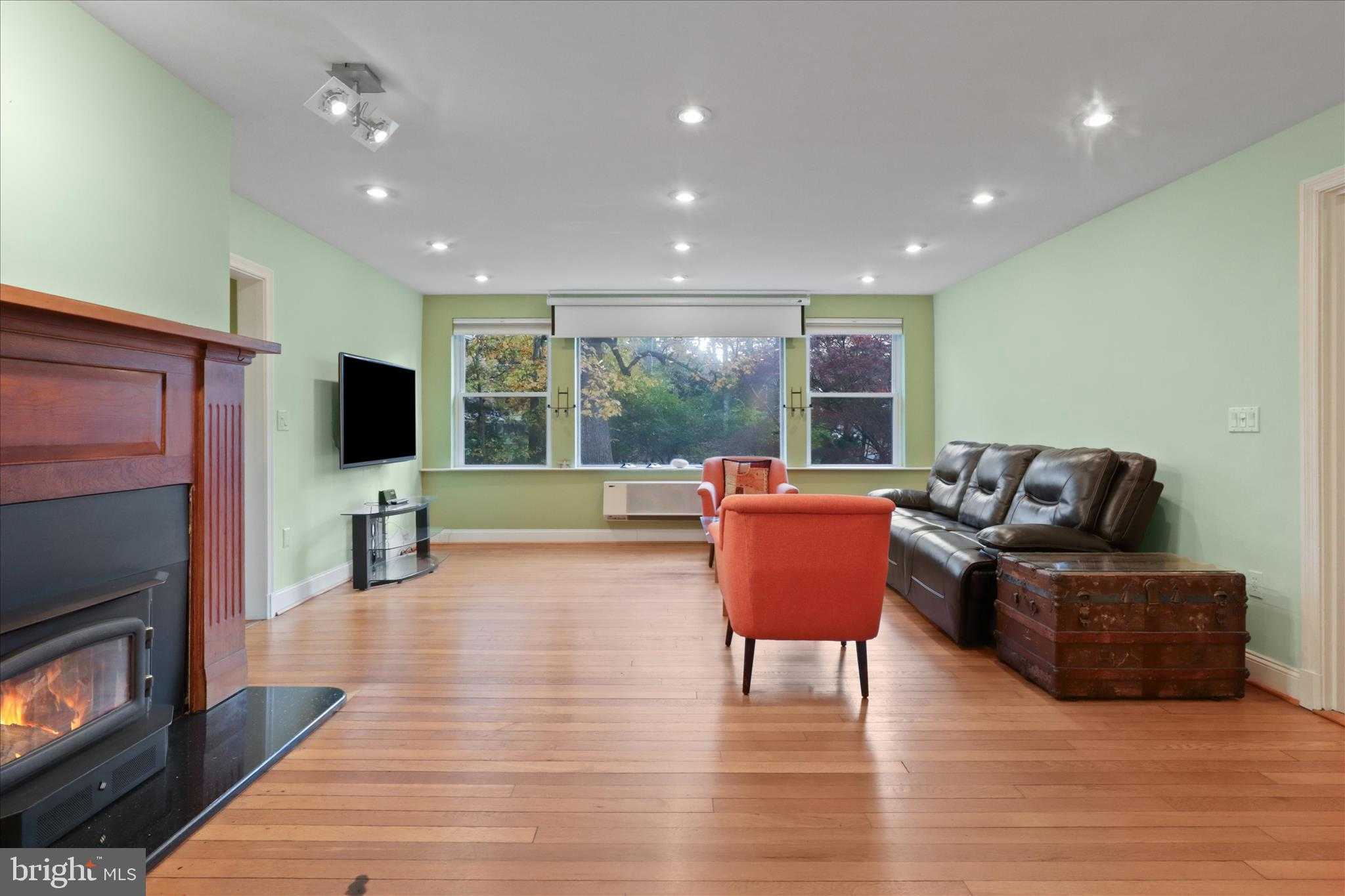 7914 Idylwood Rd photo 5