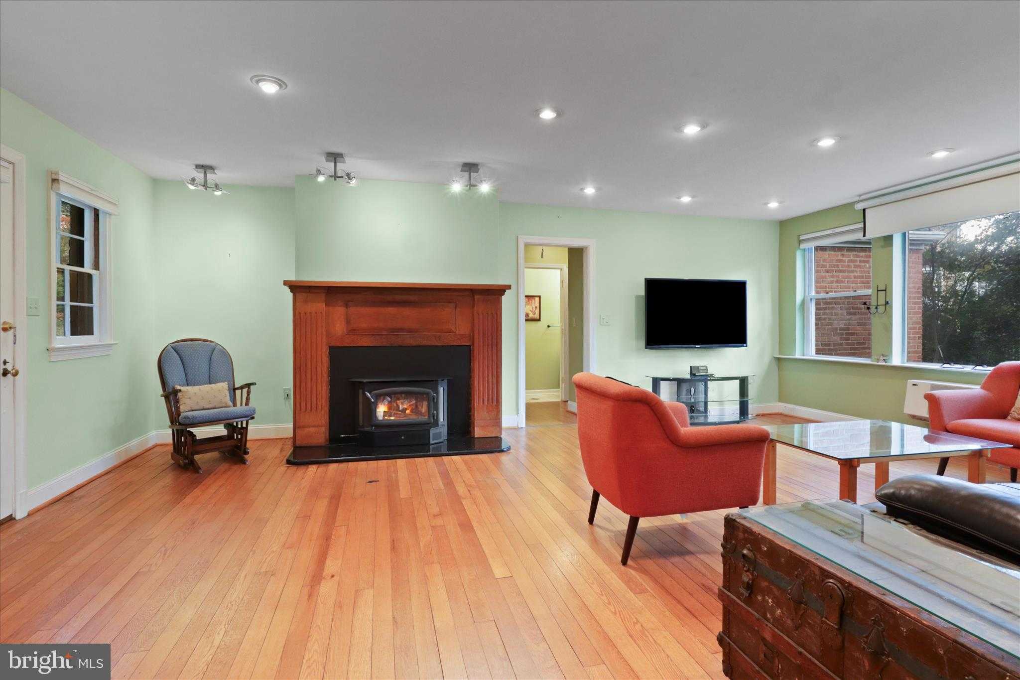 7914 Idylwood Rd photo 6