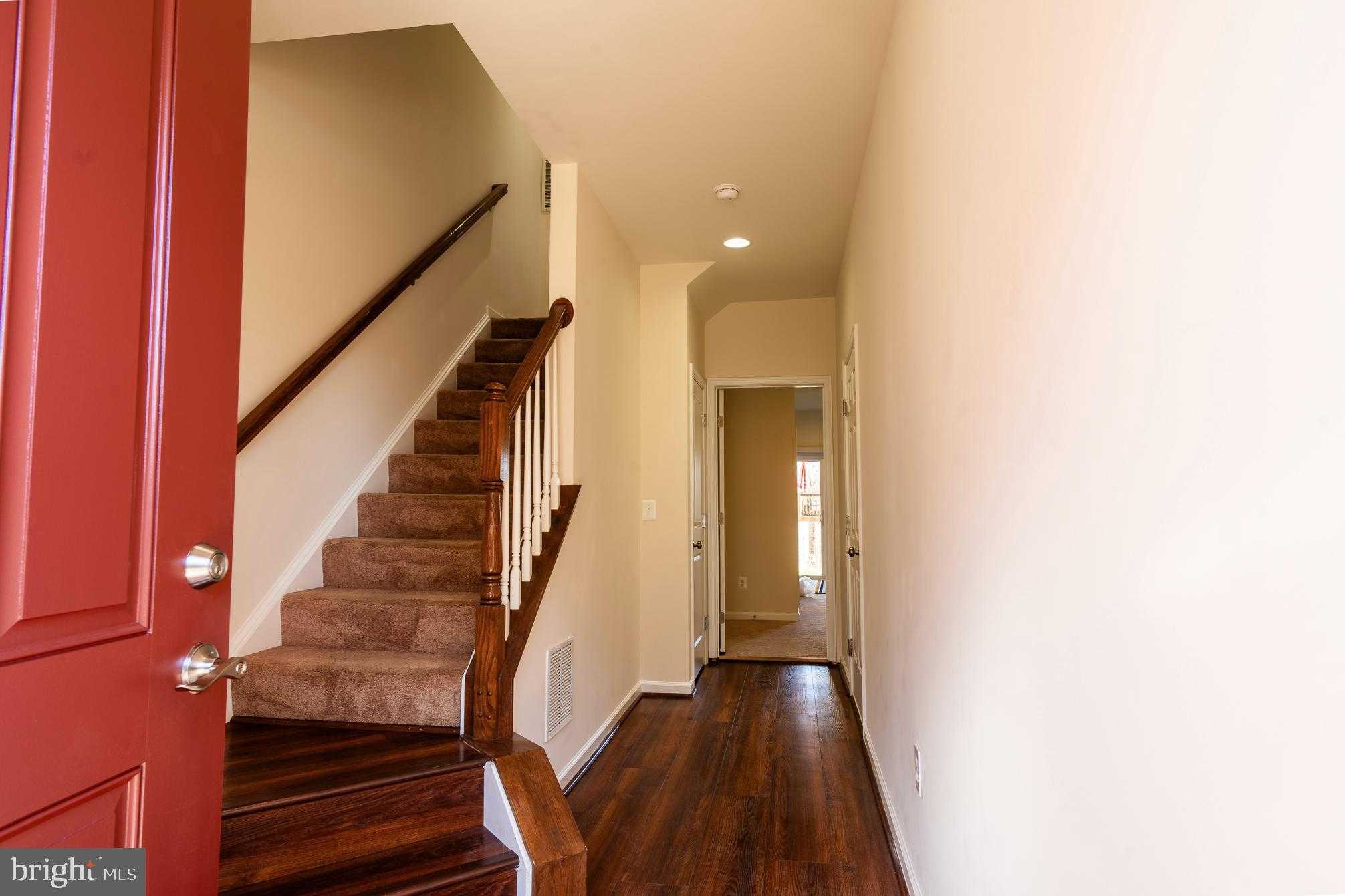 107 Hollister Ln photo 10