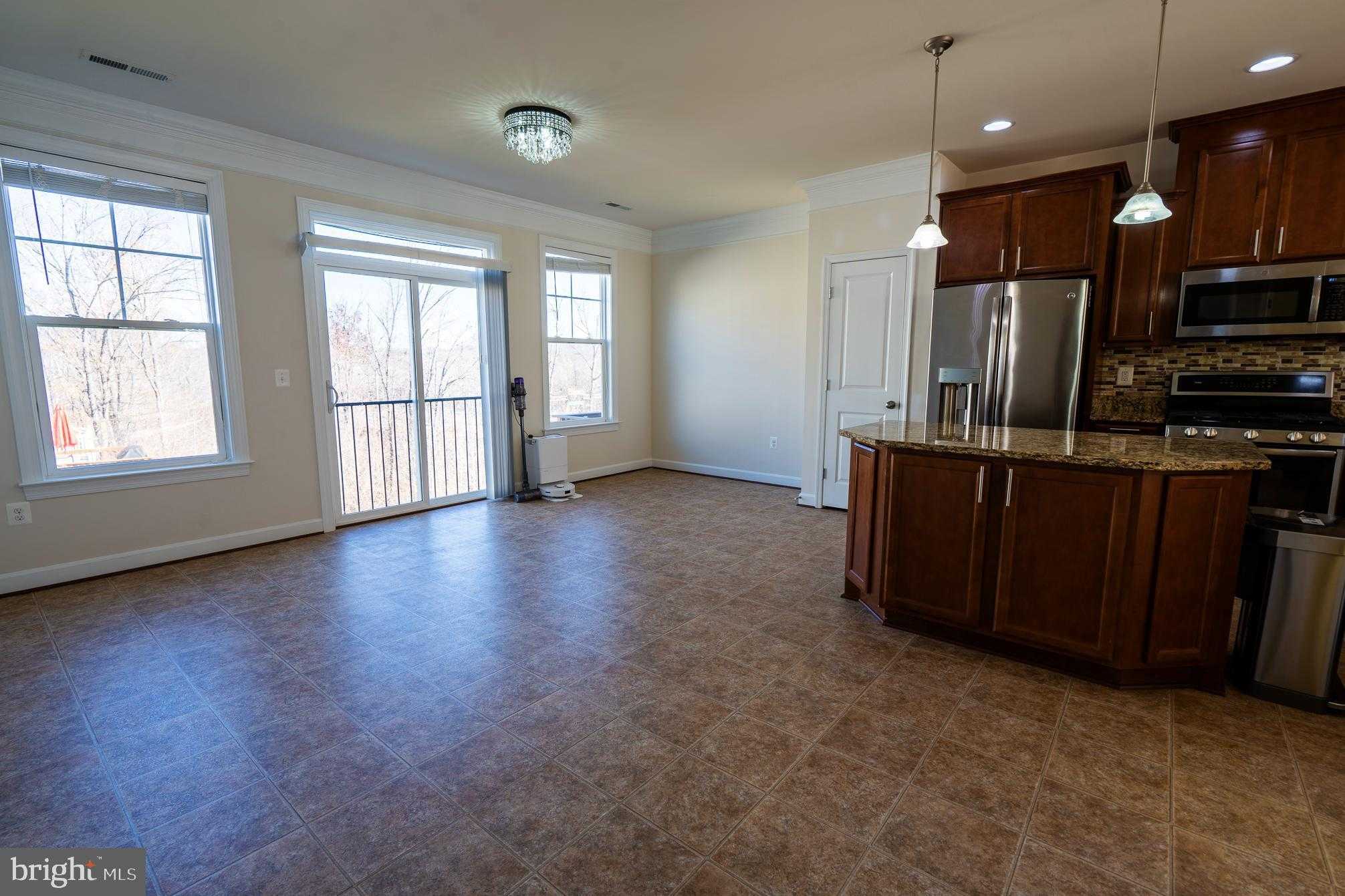 107 Hollister Ln photo 14