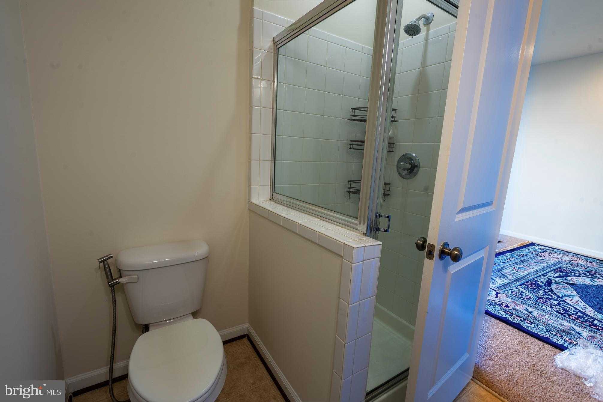 107 Hollister Ln photo 8