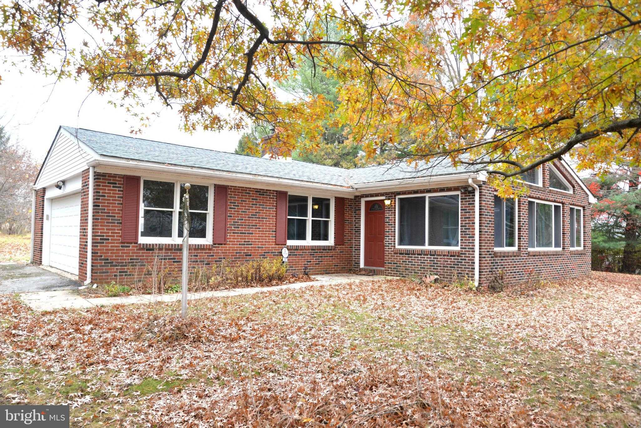 208 Faggs Manor Rd photo 3