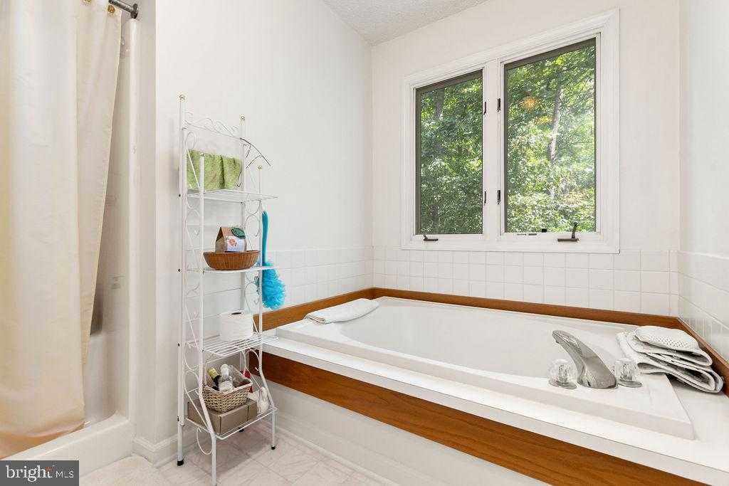 1115 Chapel Rd photo 32