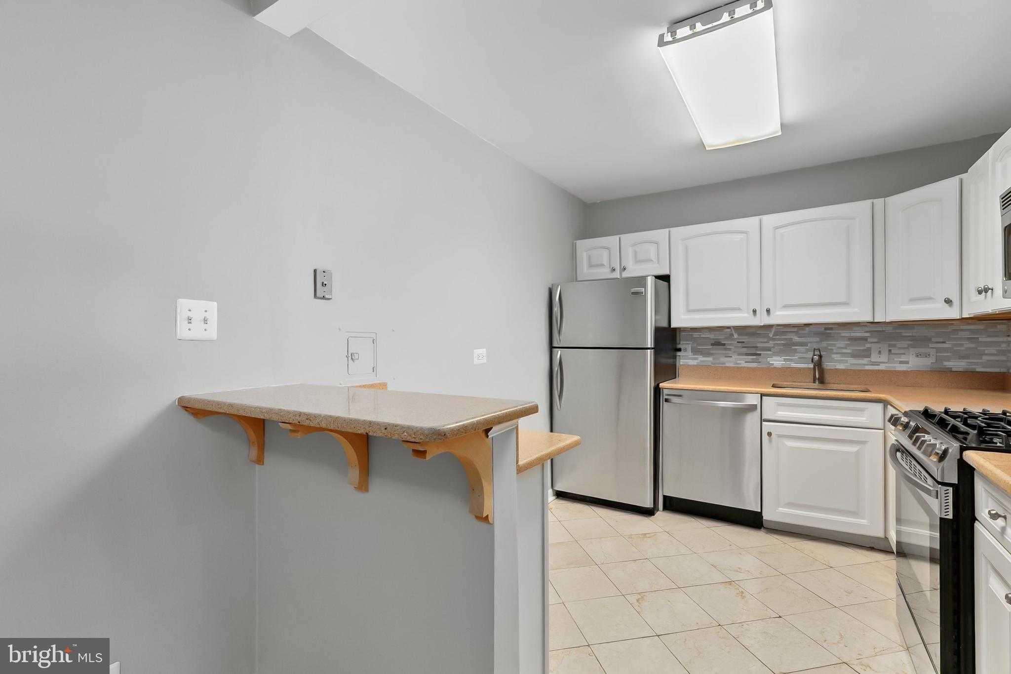 8315 N Brook Ln # 2-1004 photo 12