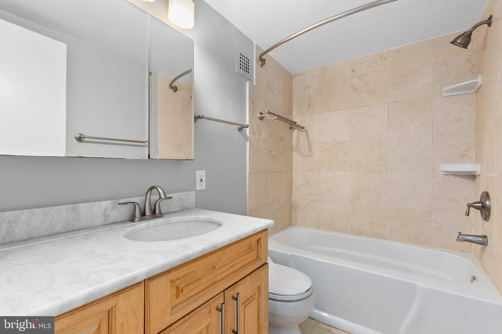 8315 N Brook Ln # 2-1004 photo 19