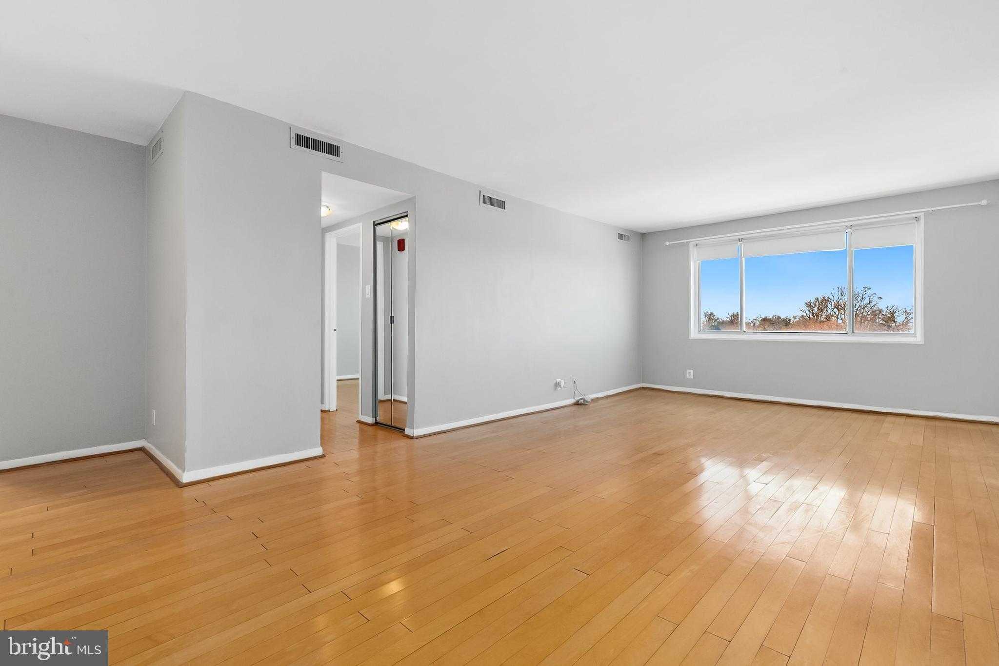 8315 N Brook Ln # 2-1004 photo 7