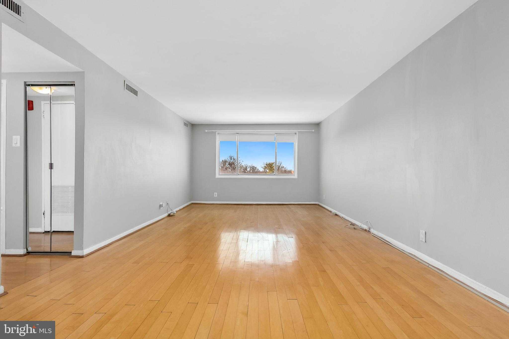 8315 N Brook Ln # 2-1004 photo 9