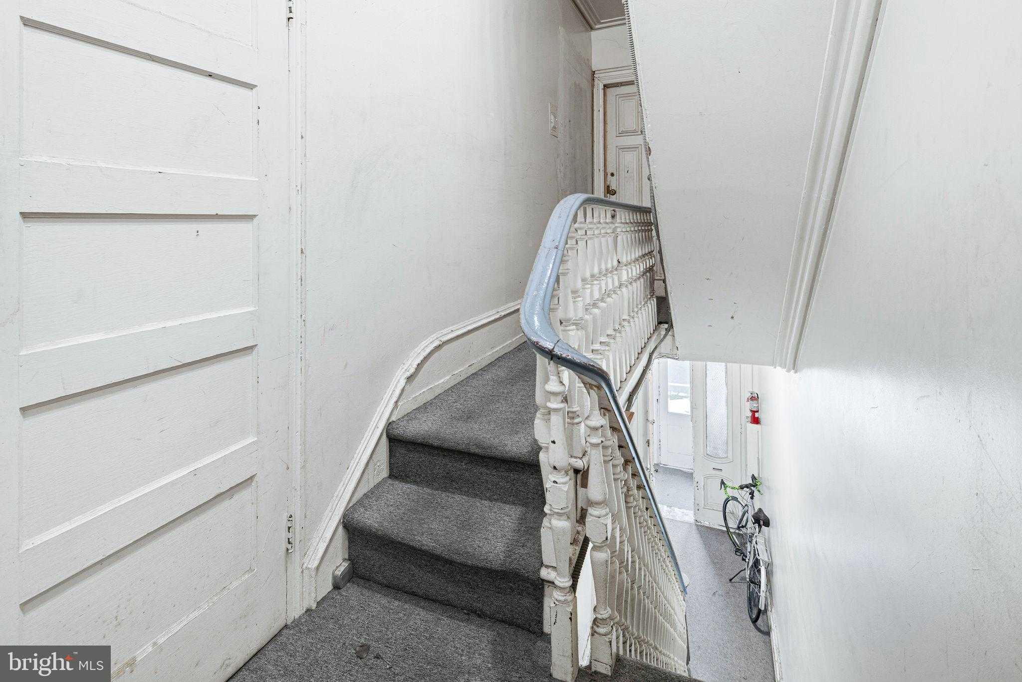 2914 Poplar St photo 11