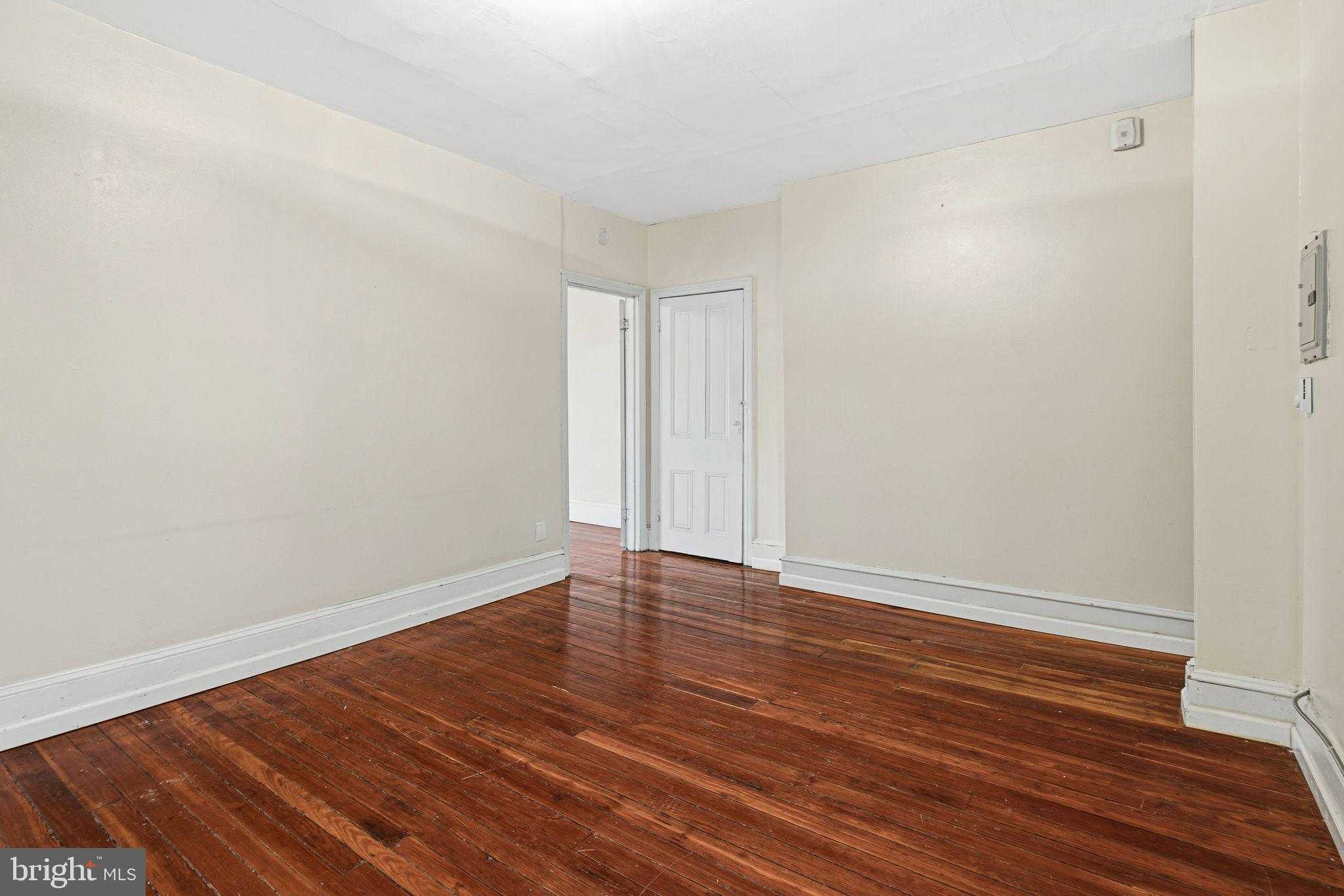 2914 Poplar St photo 24