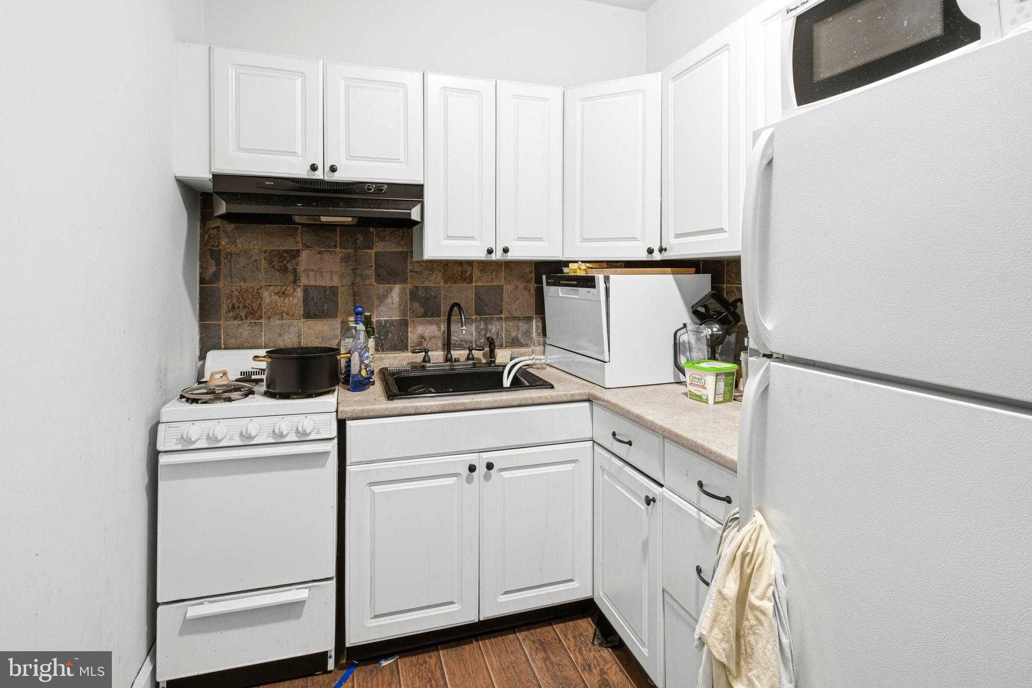 2914 Poplar St photo 8