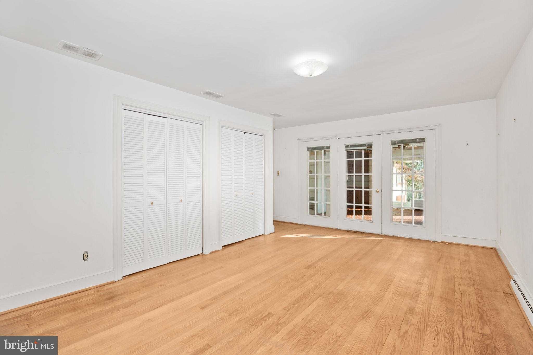 4004 Longwood Dr photo 36