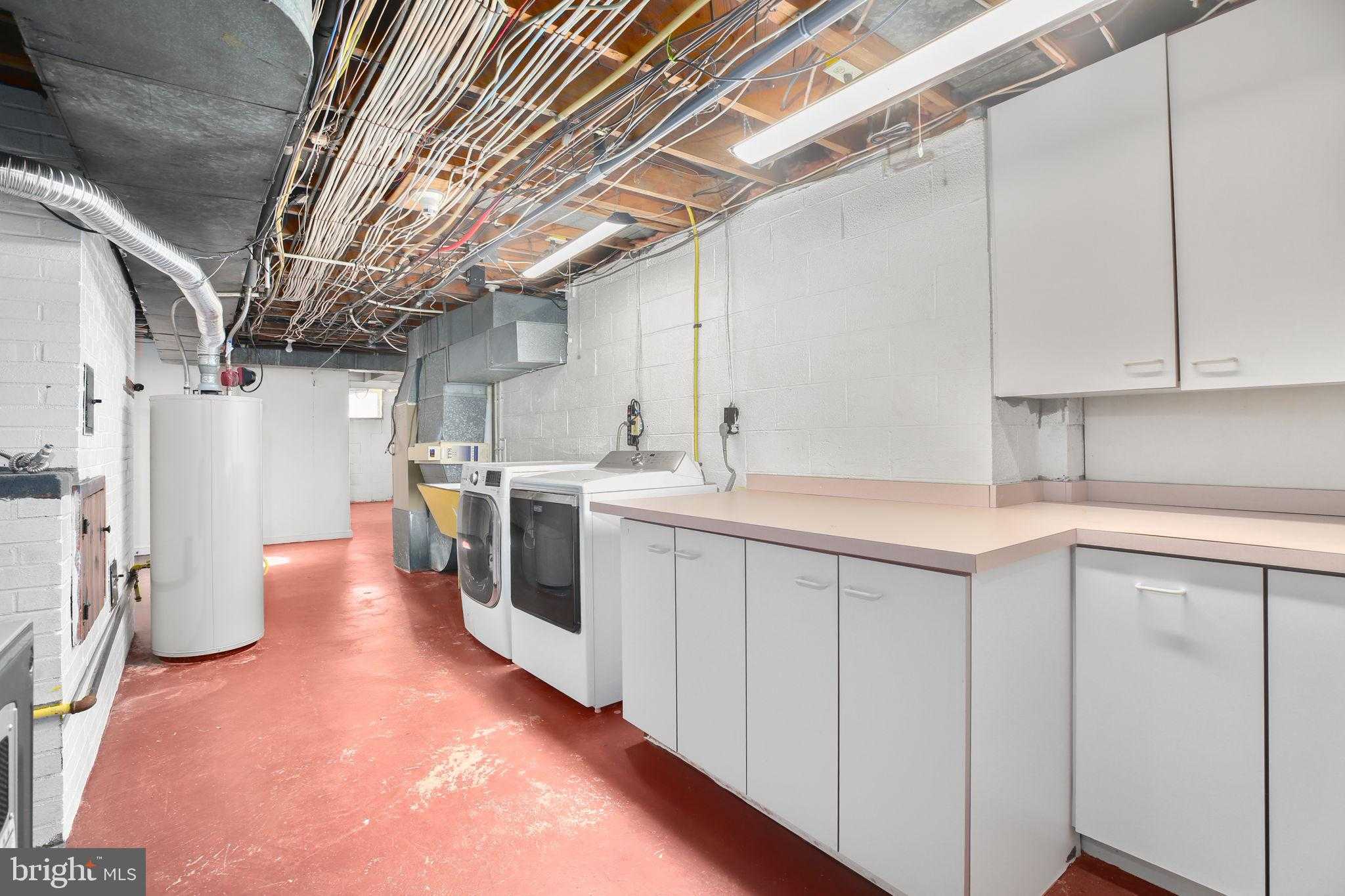 4004 Longwood Dr photo 46