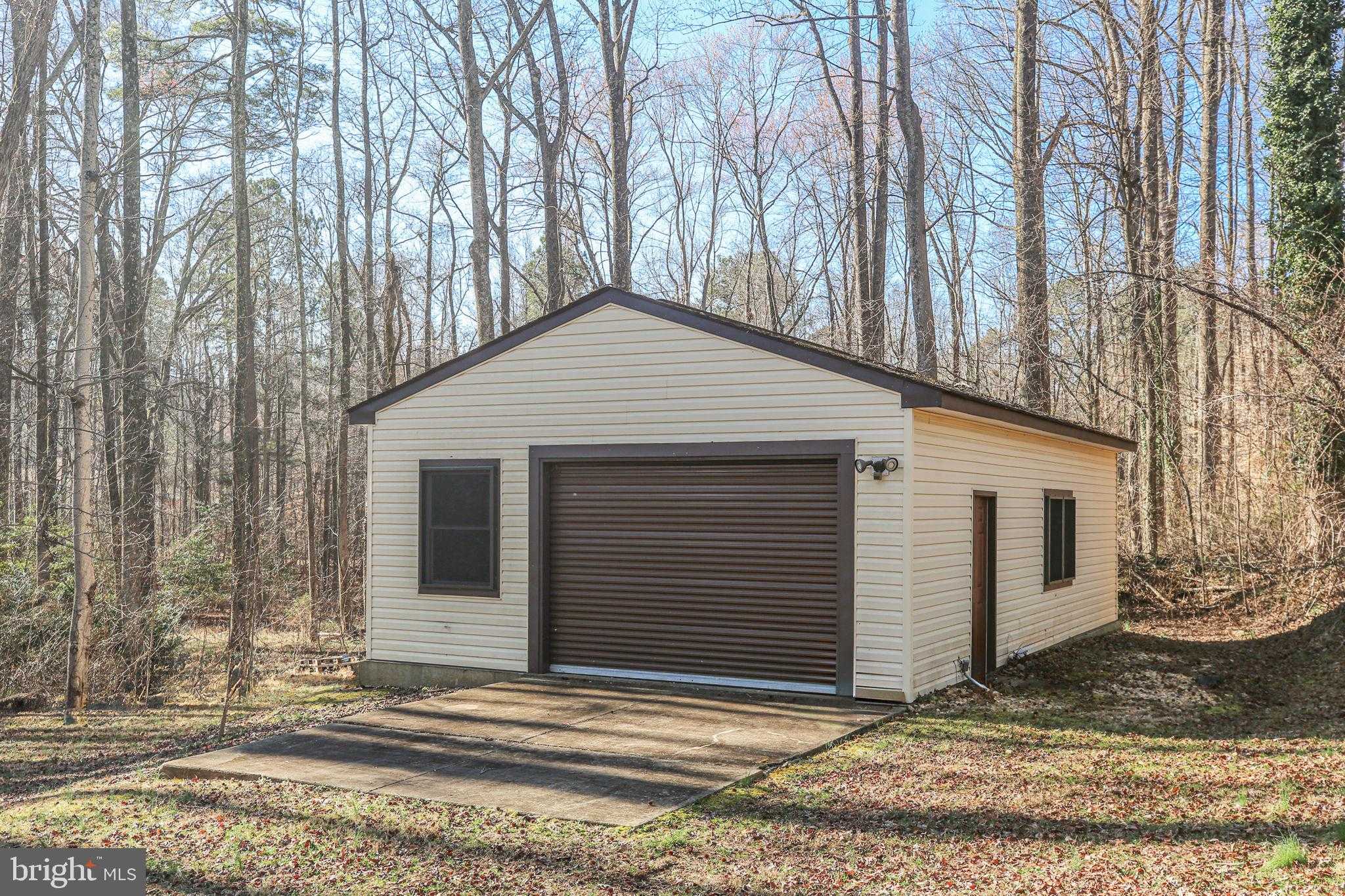 4004 Longwood Dr photo 62