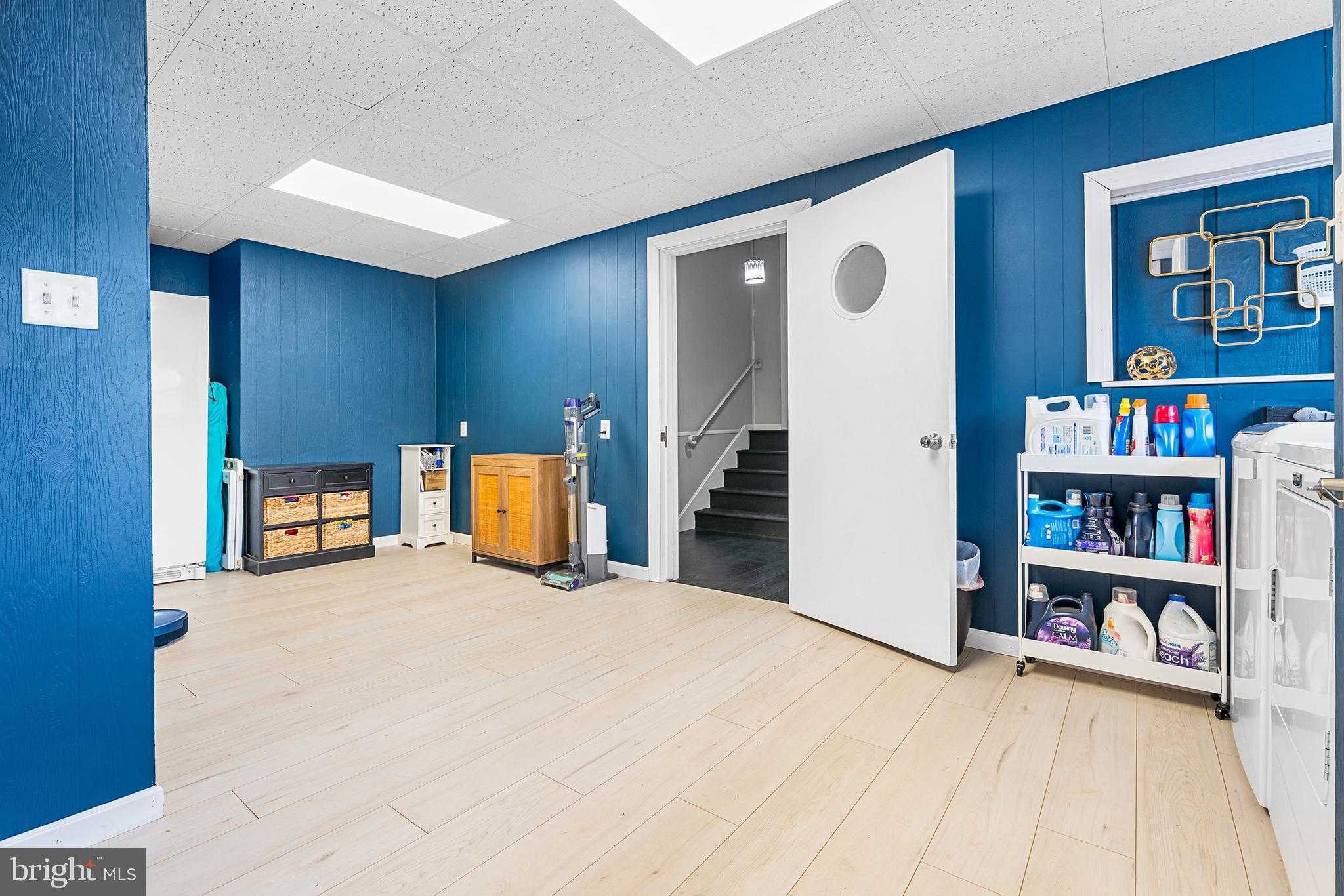 676 W Market St photo 12