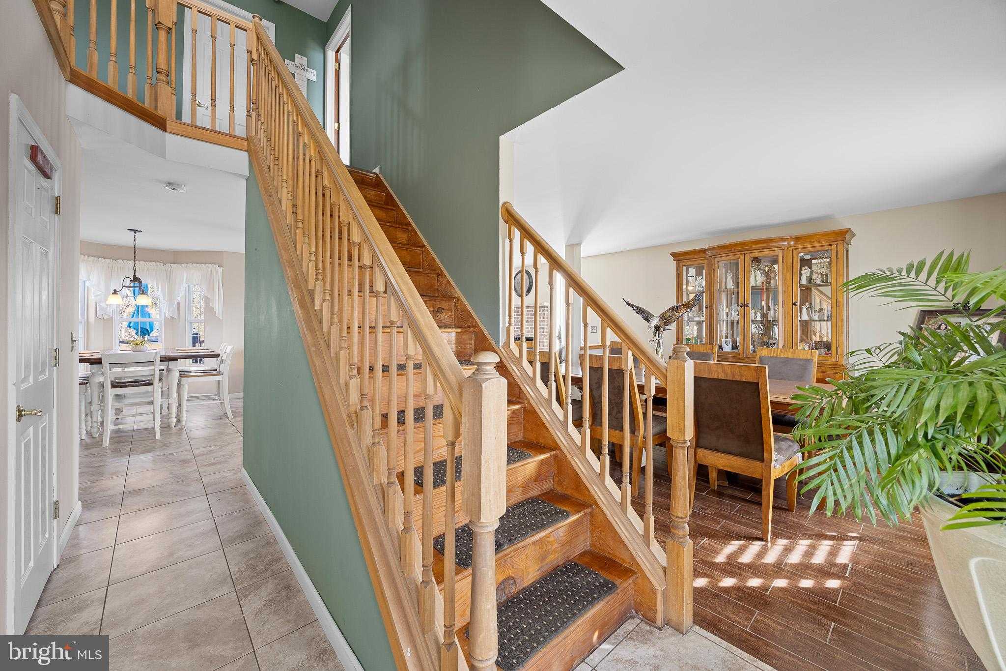 311 Stacia Way photo 5