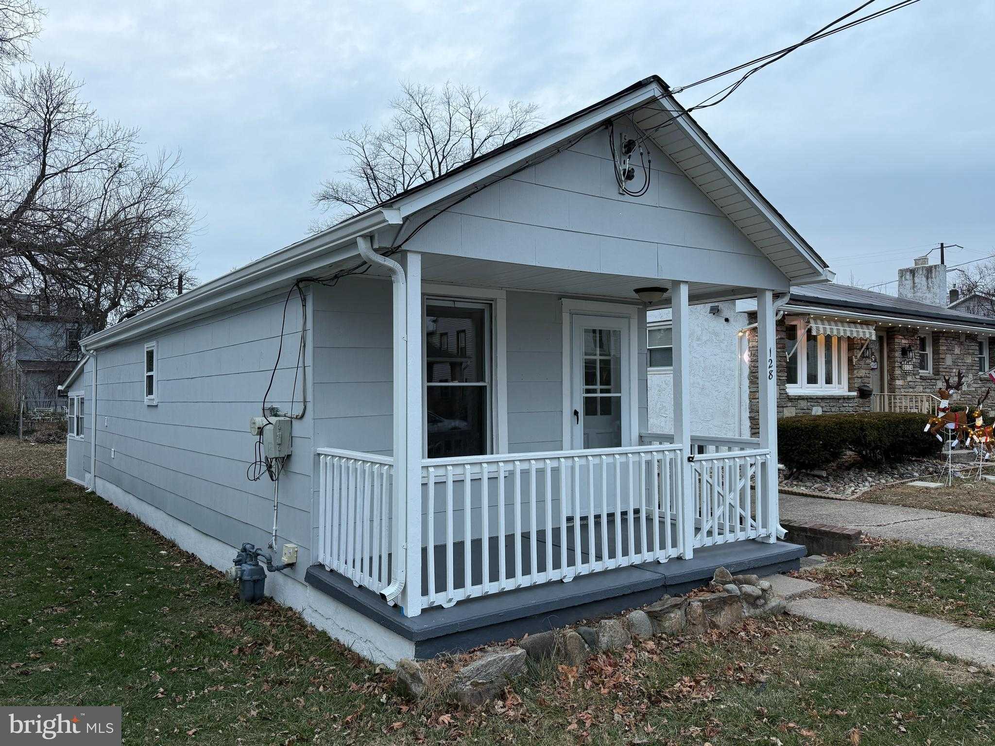 128 Harrison Ave photo 5