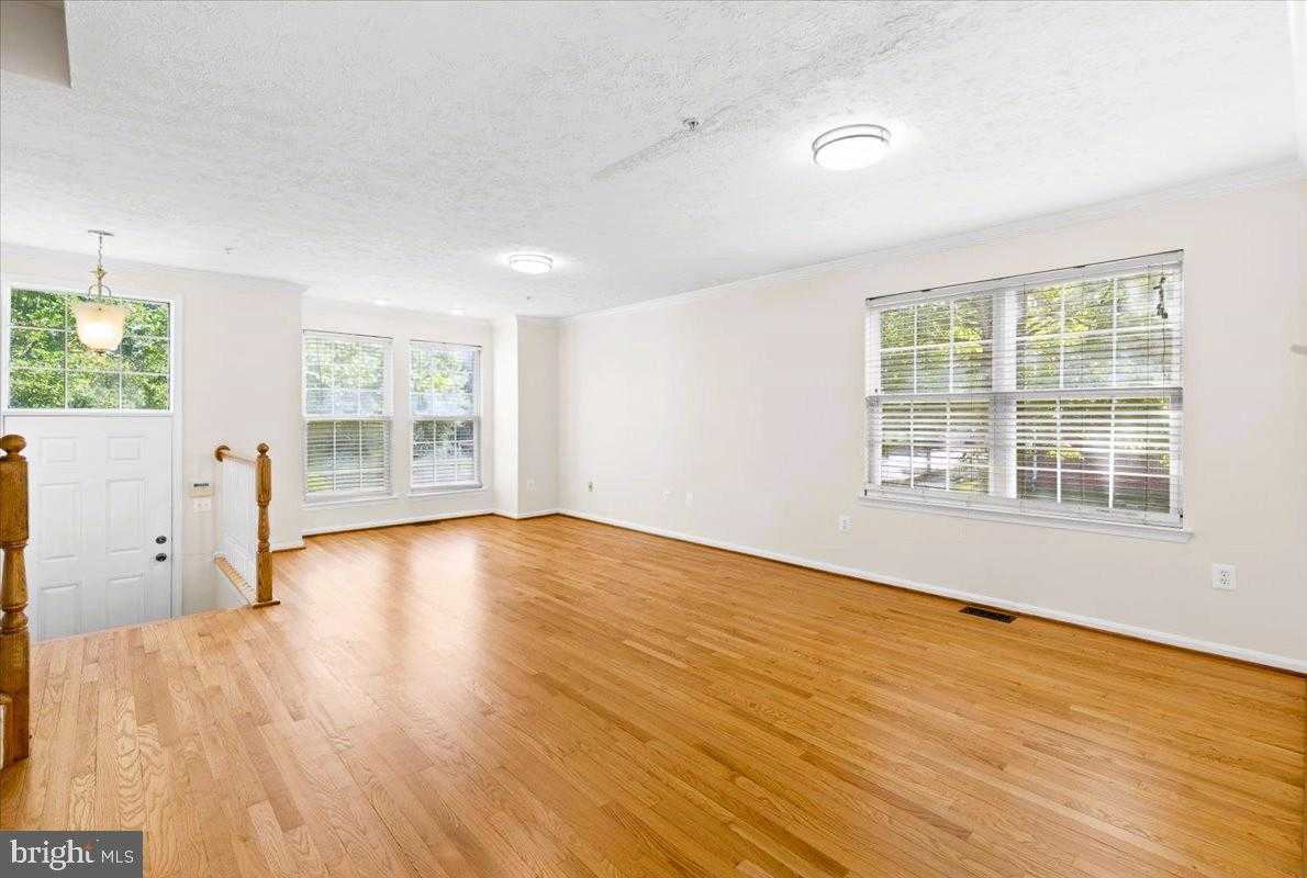 12800 Center Park Way photo 6