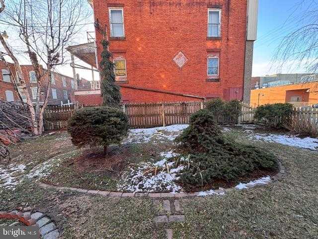 11 N Wayne St photo 46