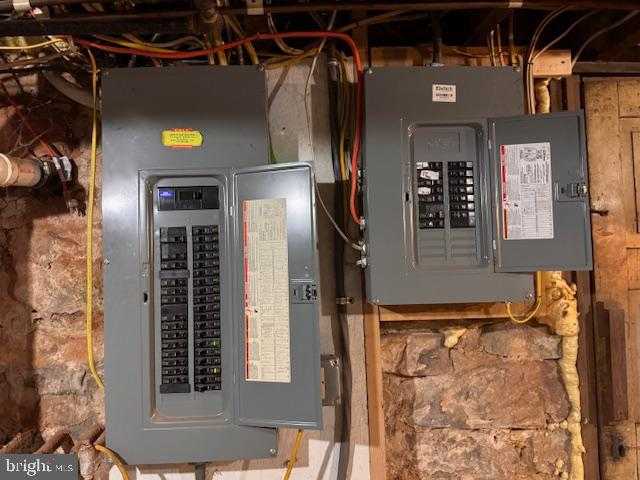 11 N Wayne St photo 75