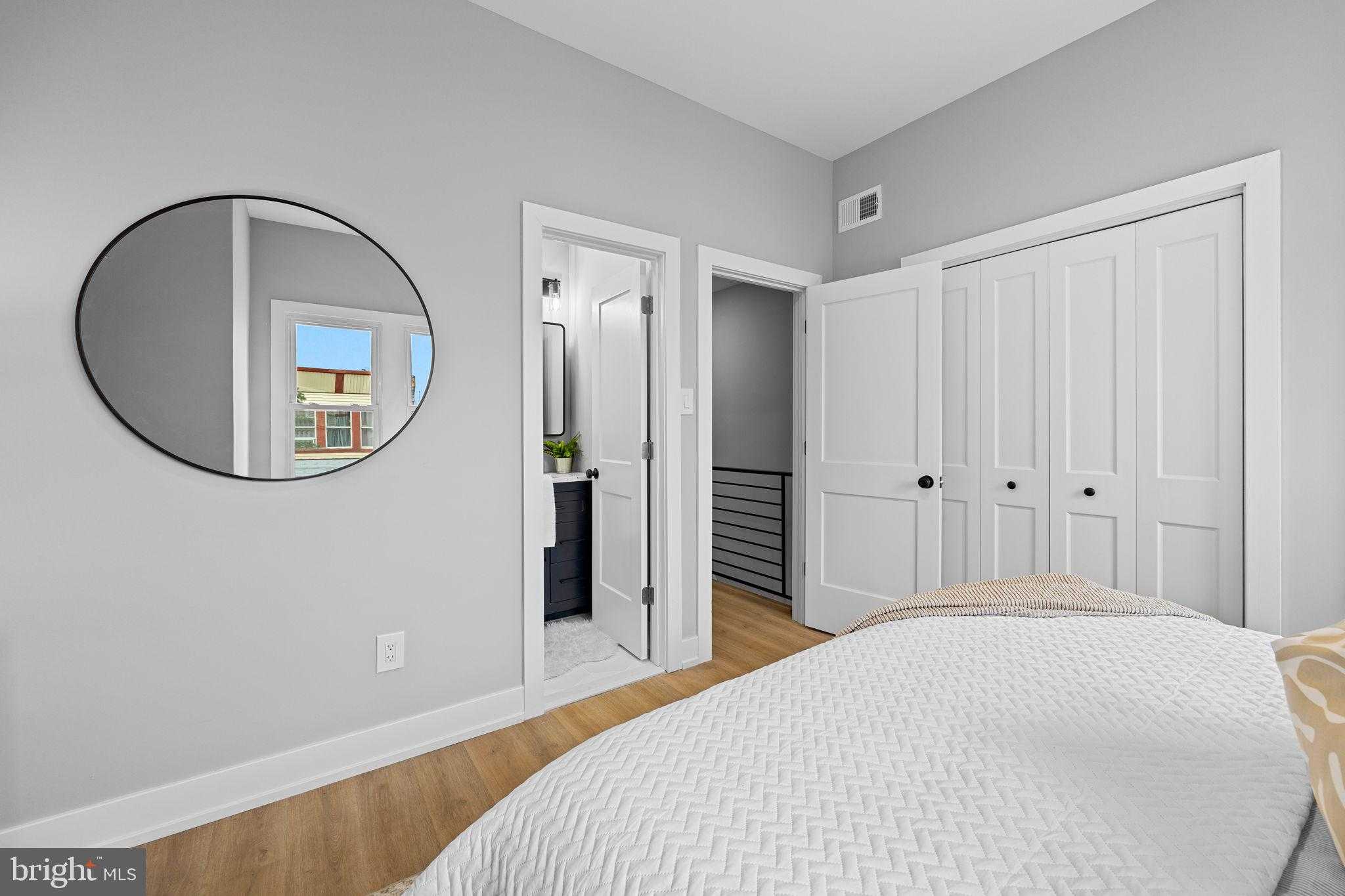 1030 S Frazier St photo 16