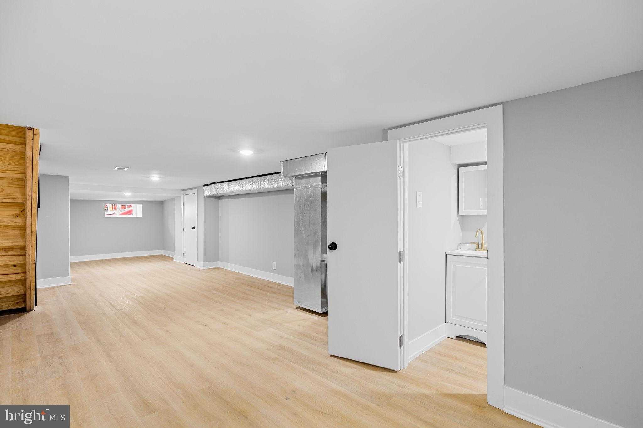 1030 S Frazier St photo 26