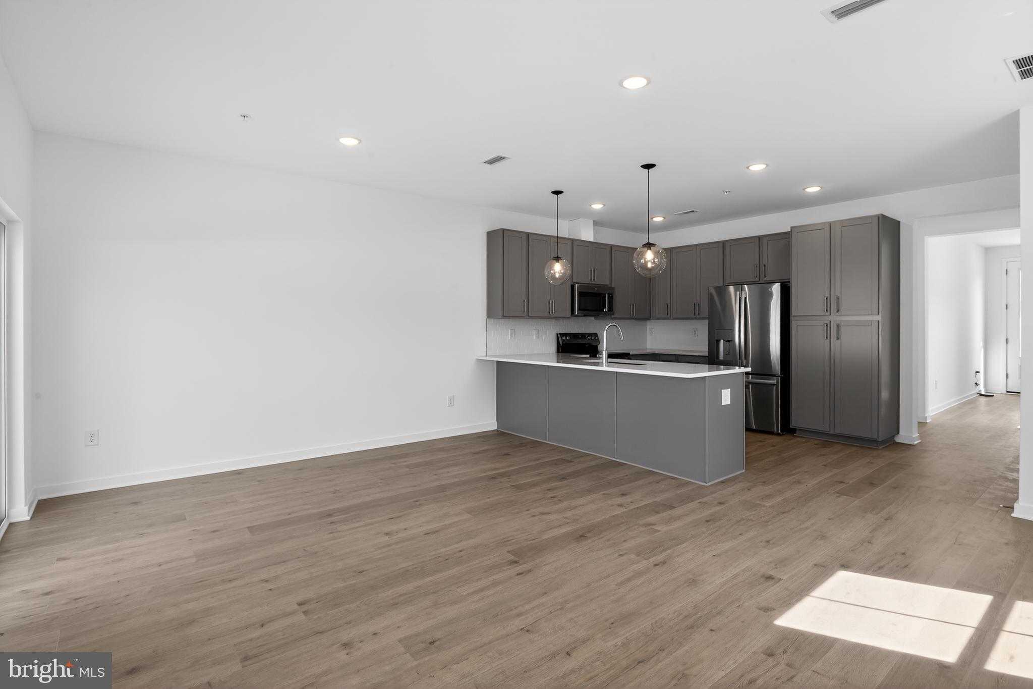 214 Clement Loop photo 9