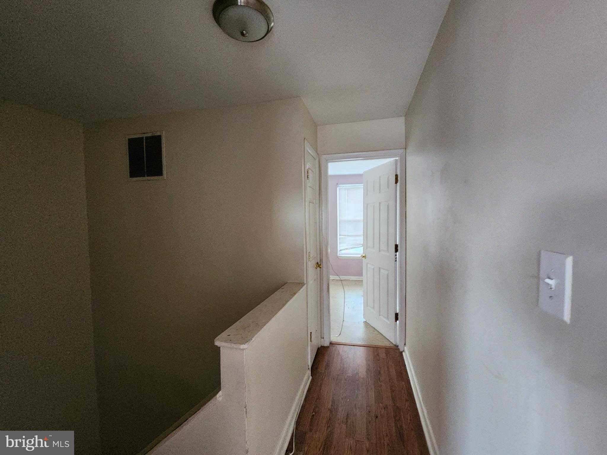 1734 N Calhoun St photo 16