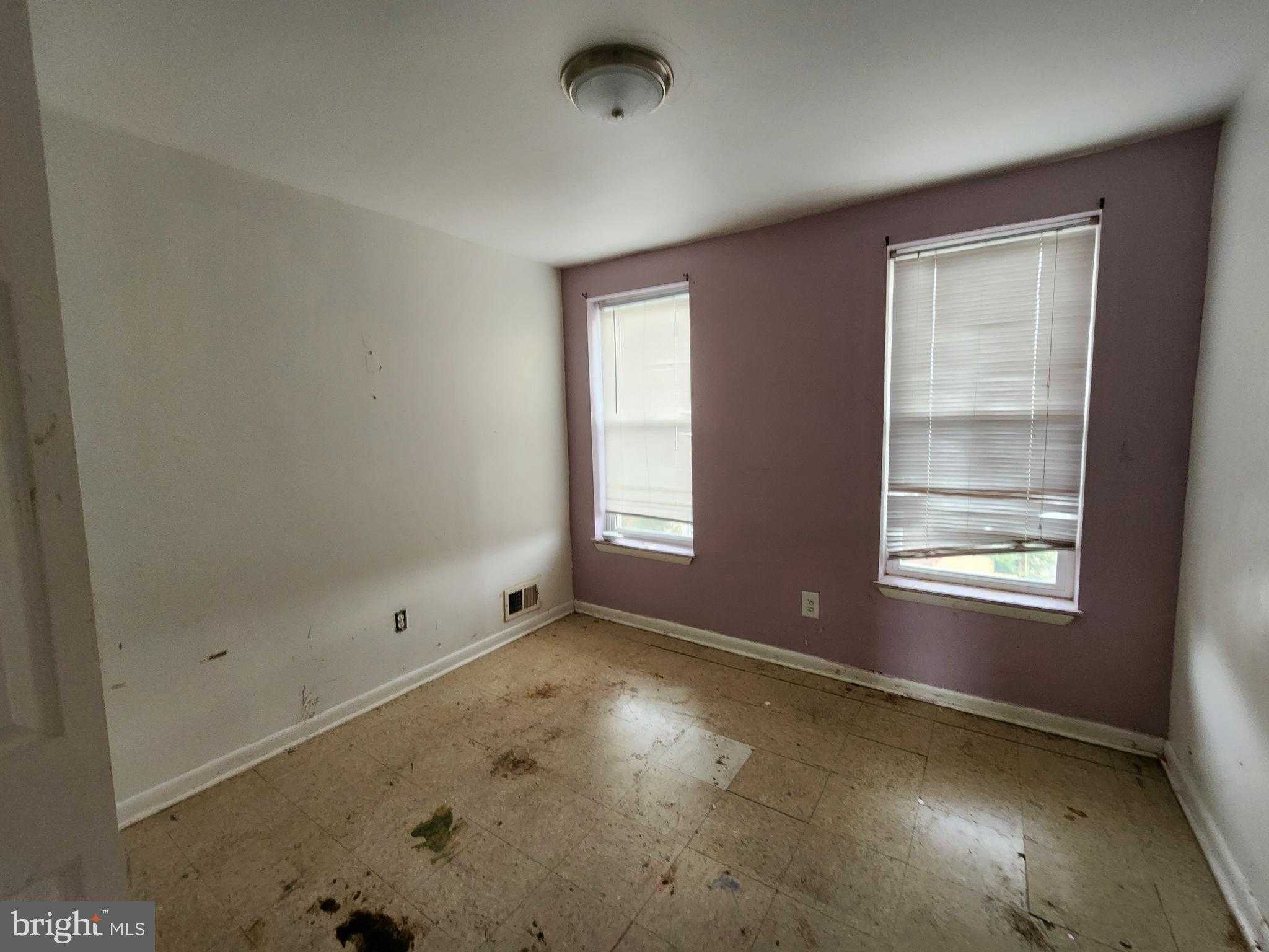 1734 N Calhoun St photo 17