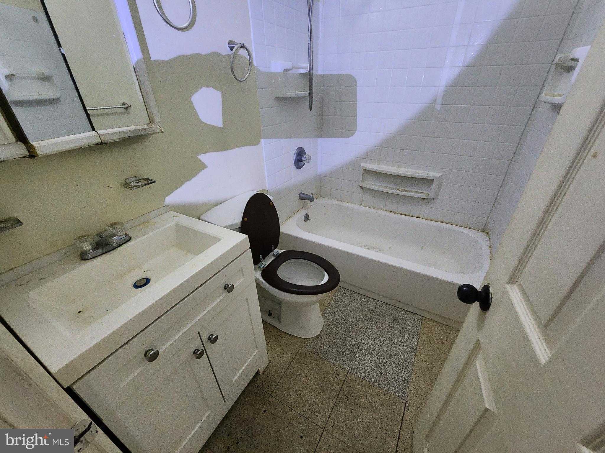 1734 N Calhoun St photo 26