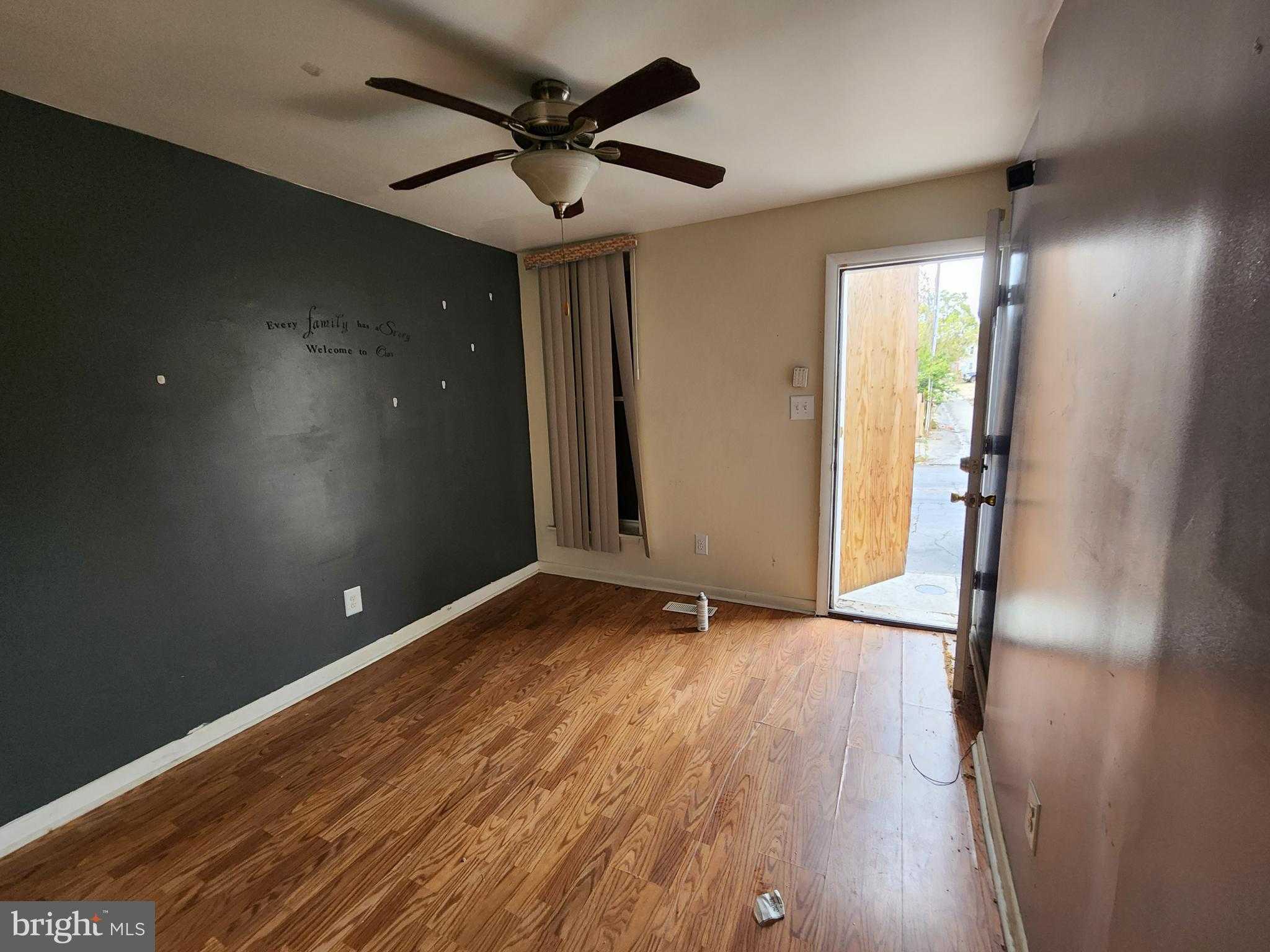 1734 N Calhoun St photo 7