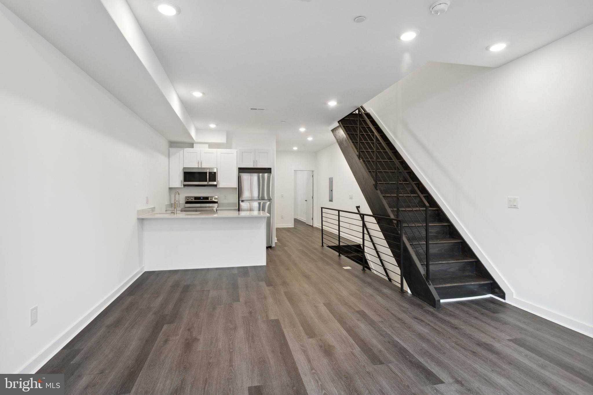 2032 N 18th St photo 20