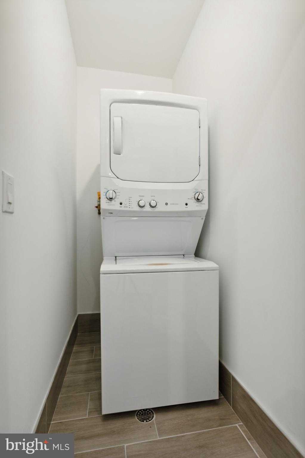 2032 N 18th St photo 23