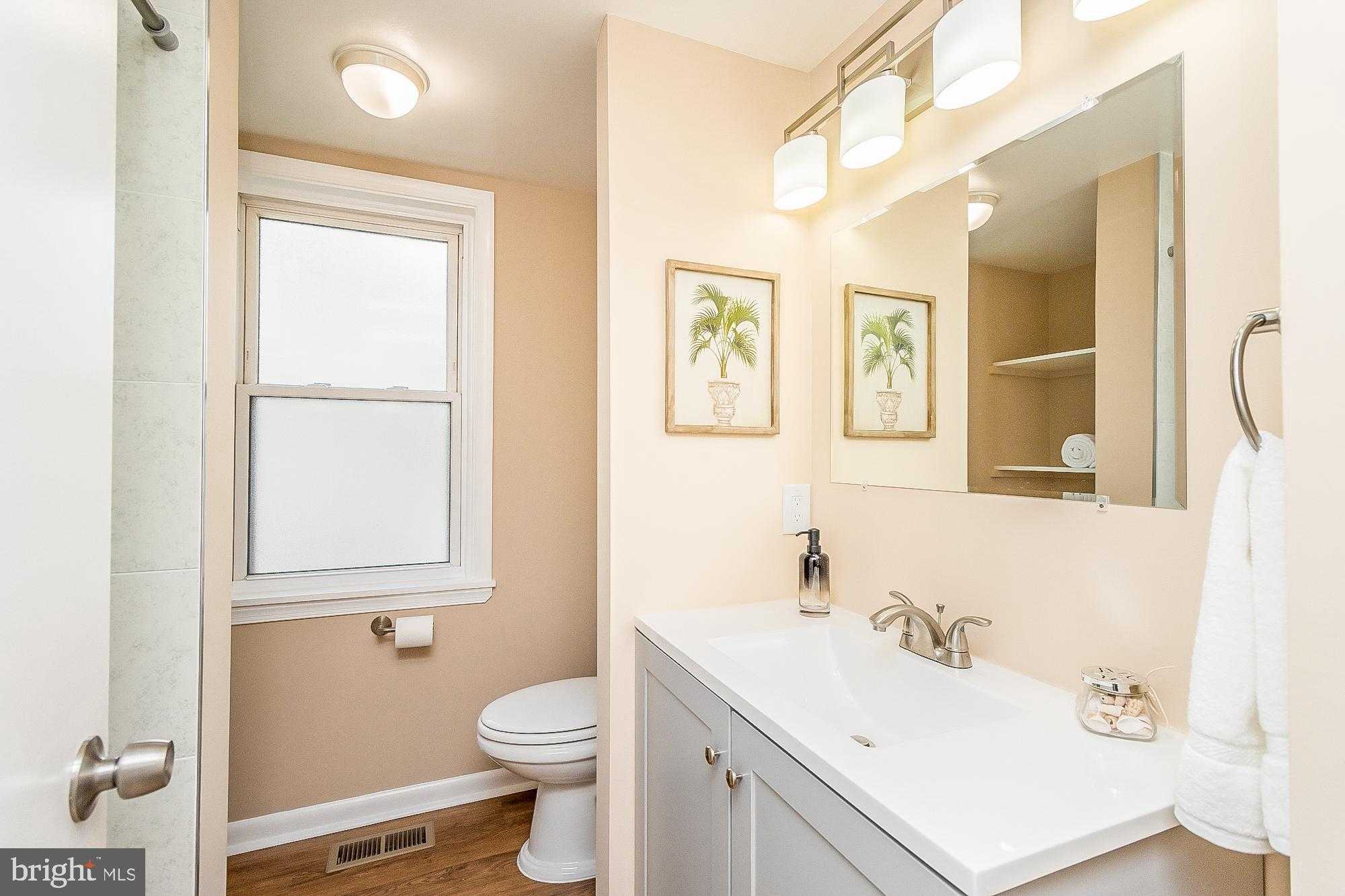 7501 Kenlea Ave photo 12