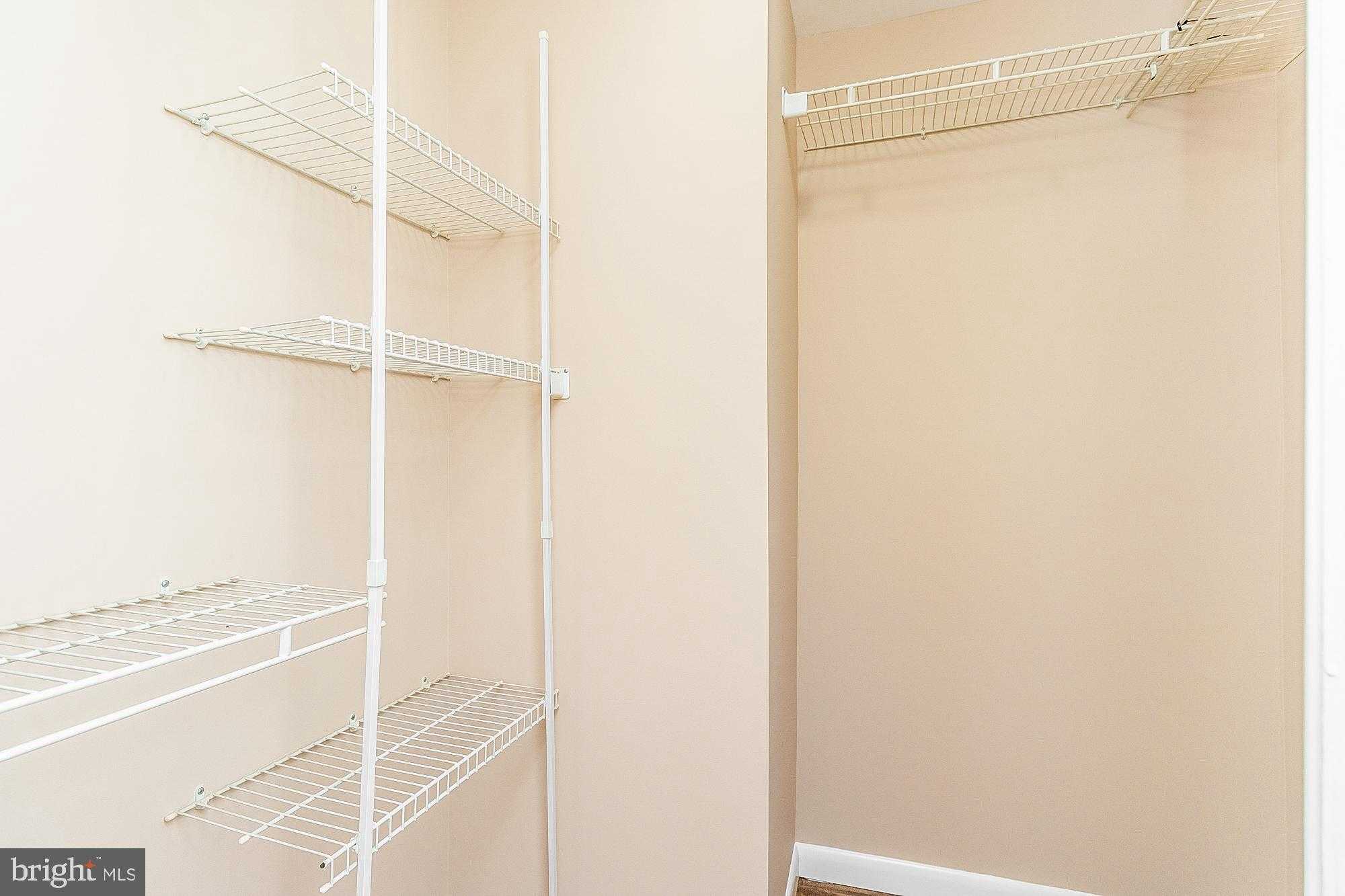 7501 Kenlea Ave photo 40