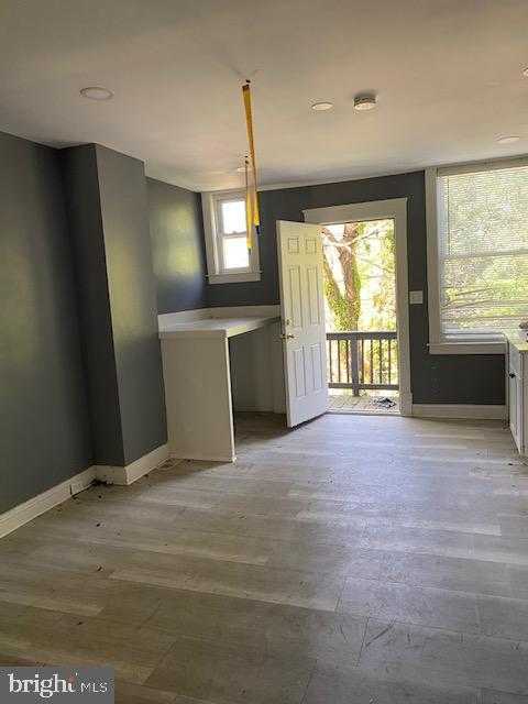 1642 N Ashburton St photo 12