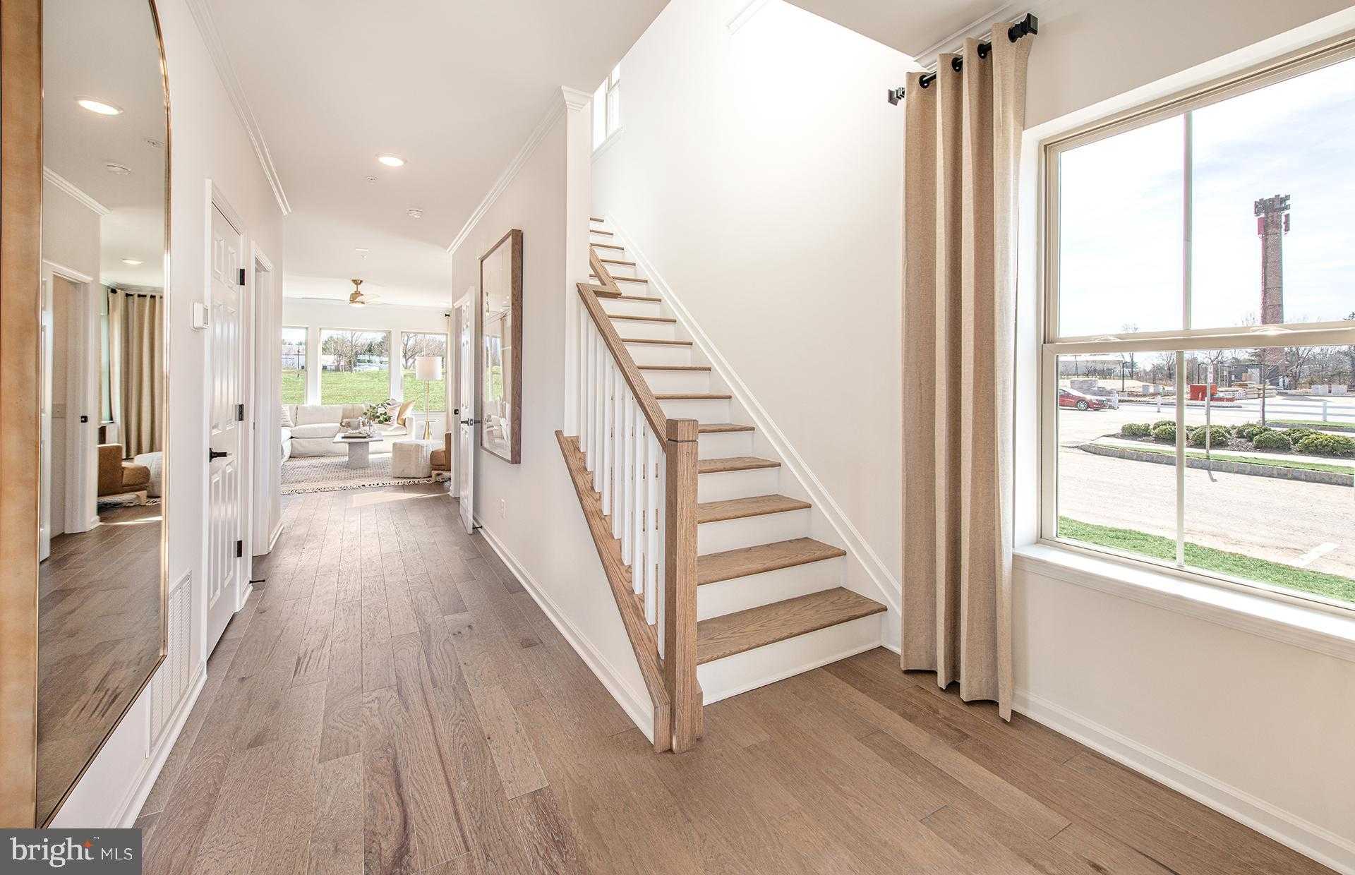 1004 Marquis Ln photo 11