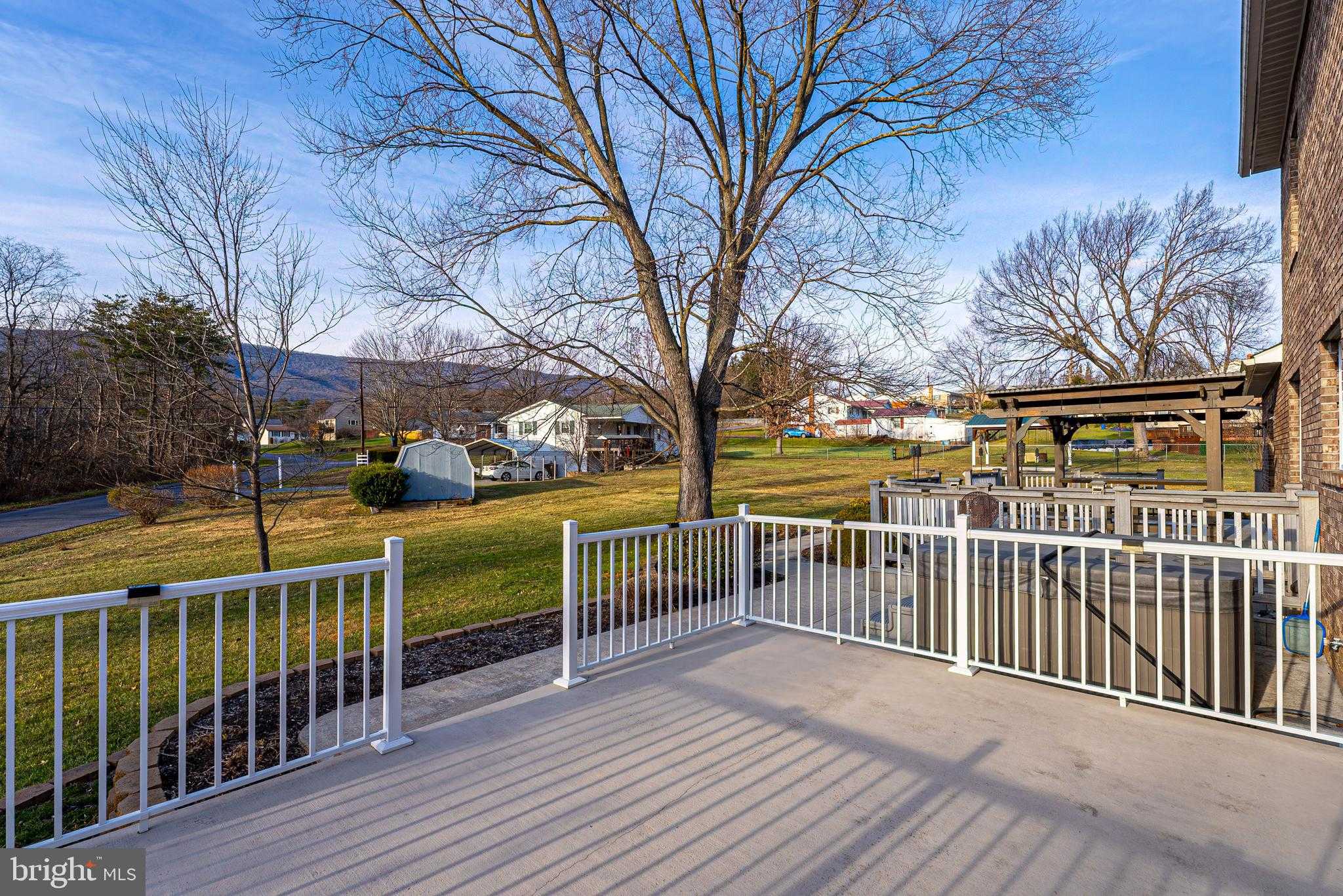 18643 Rose Hill Dr SW photo 49