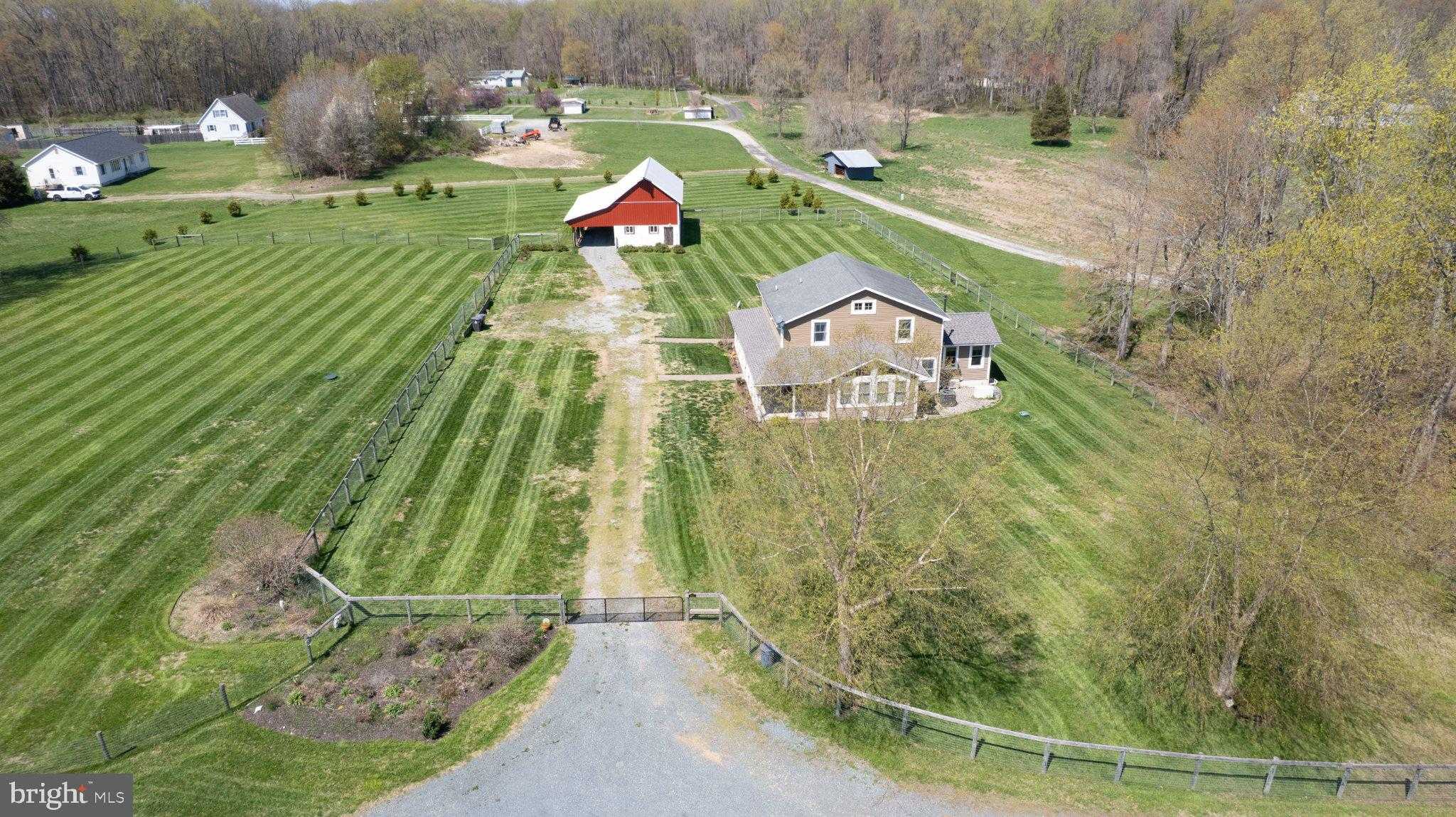 240 Randalia Rd photo 7