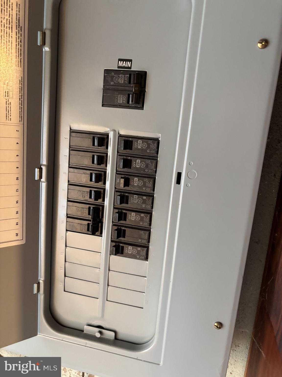 5409 Erdrick St photo 14