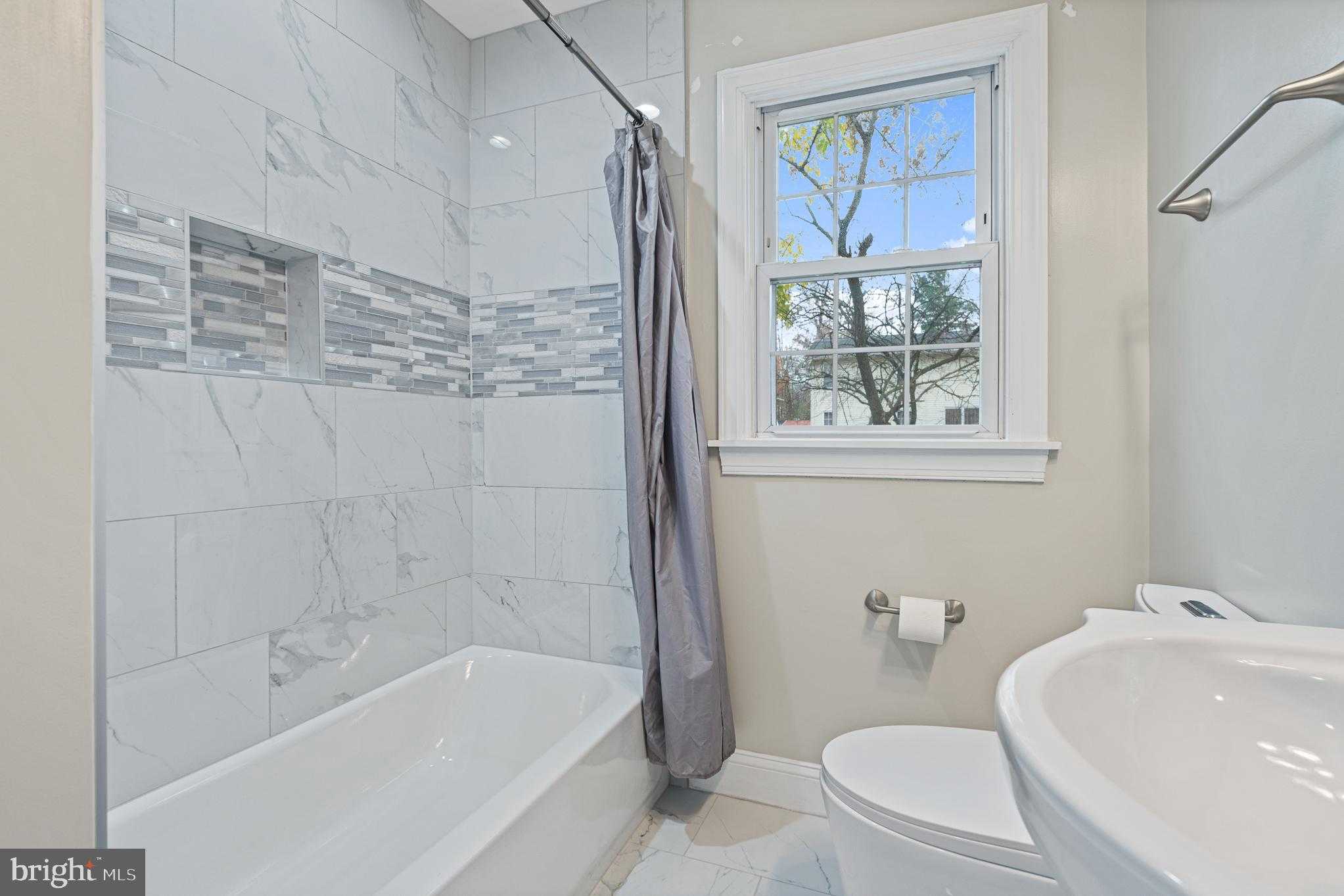 9217 Fowler Ln photo 35