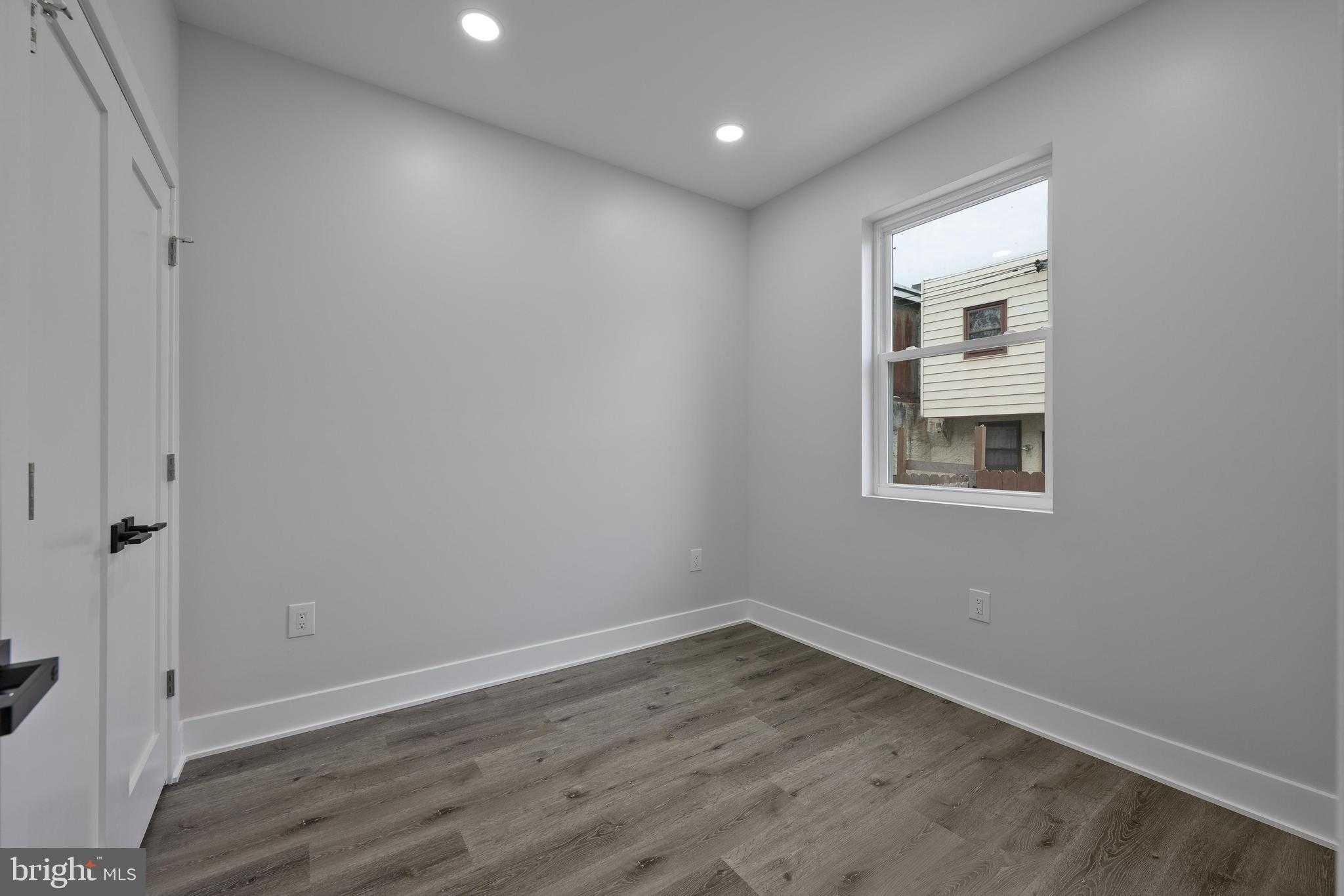 1923 Page St photo 12