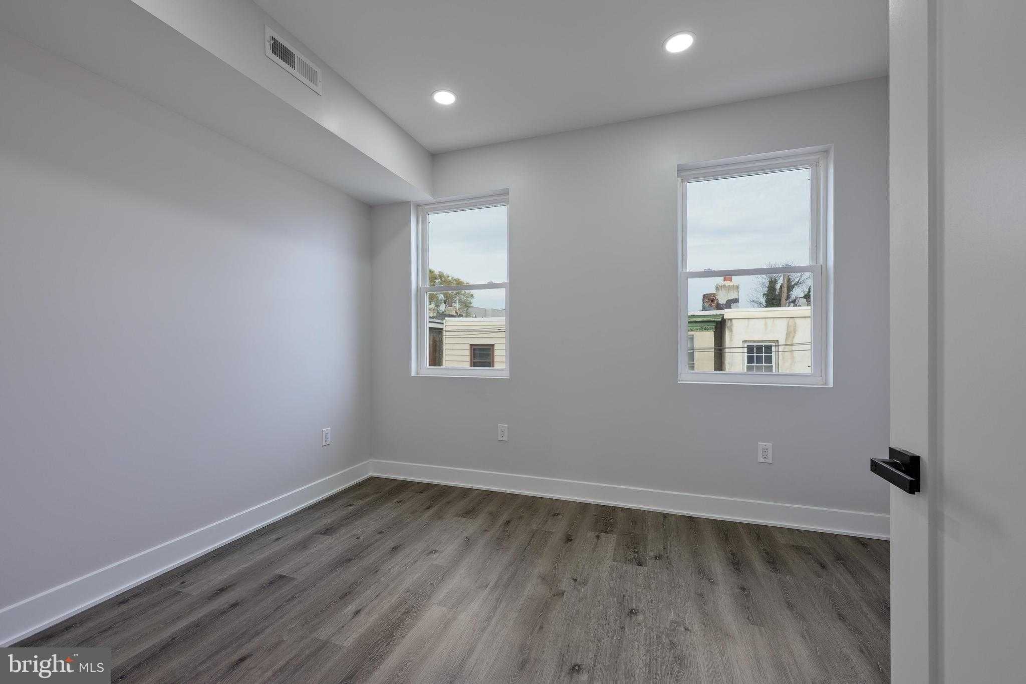 1923 Page St photo 14