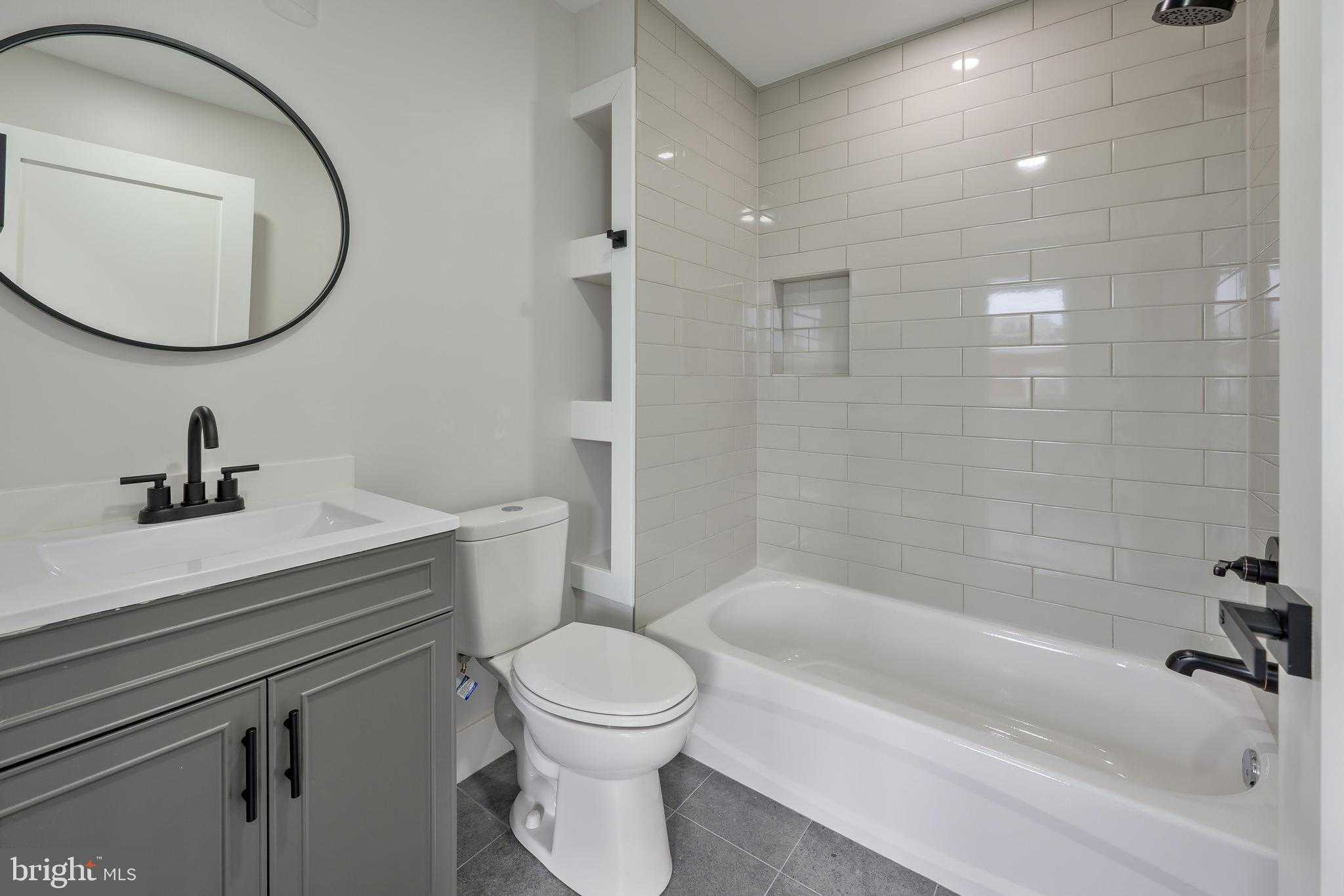 1923 Page St photo 21