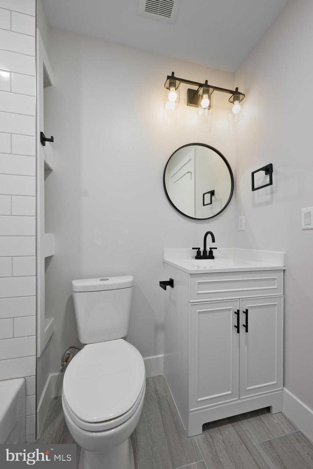 1923 Page St photo 25