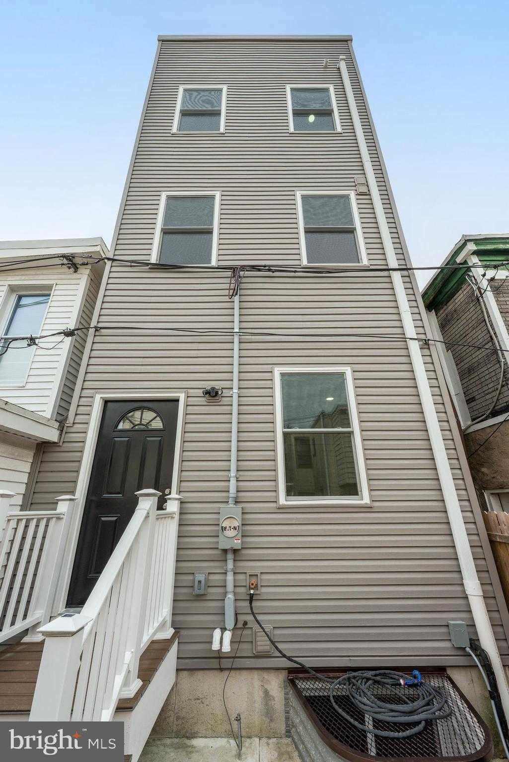 1923 Page St photo 37