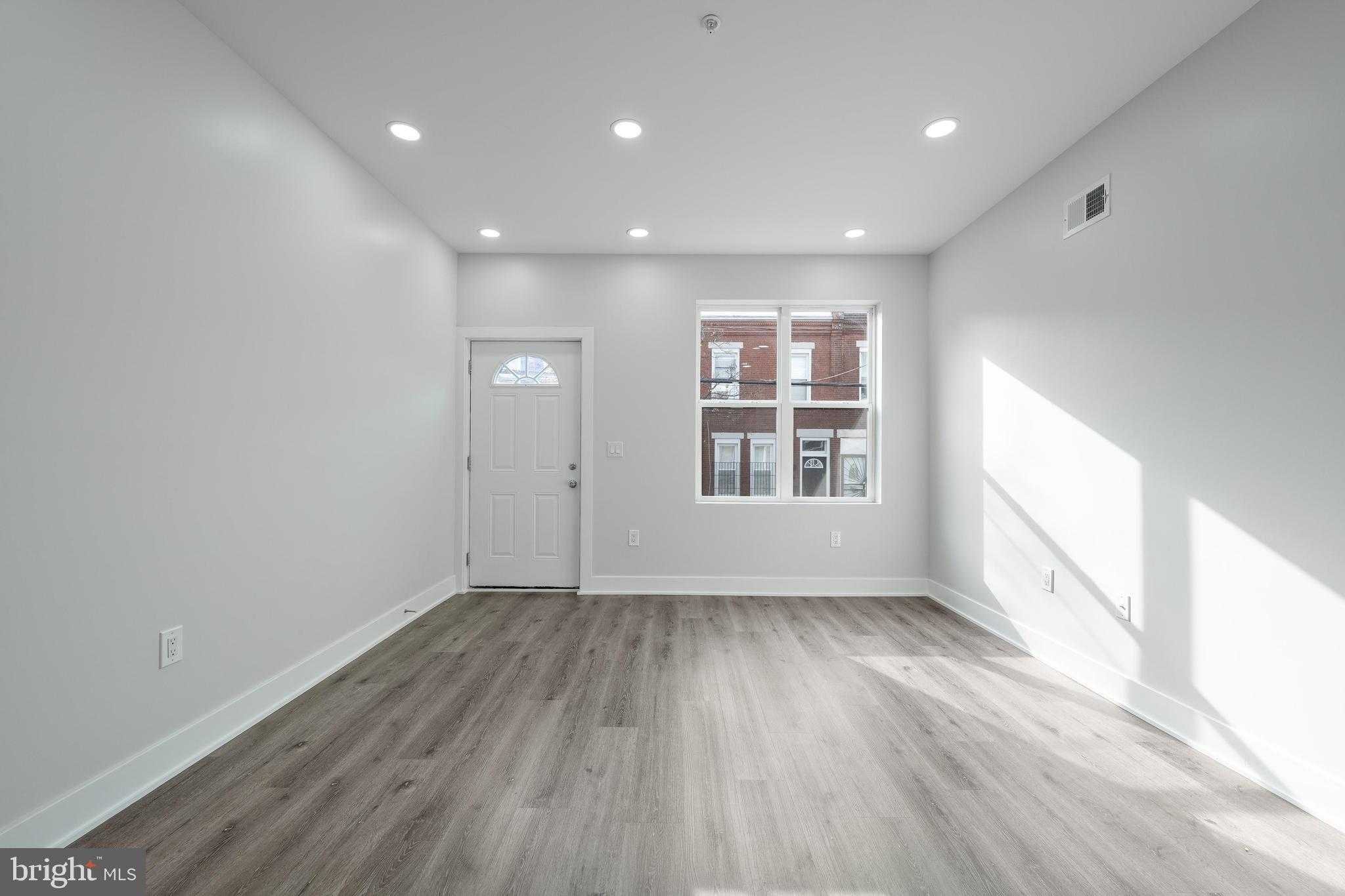 1923 Page St photo 5