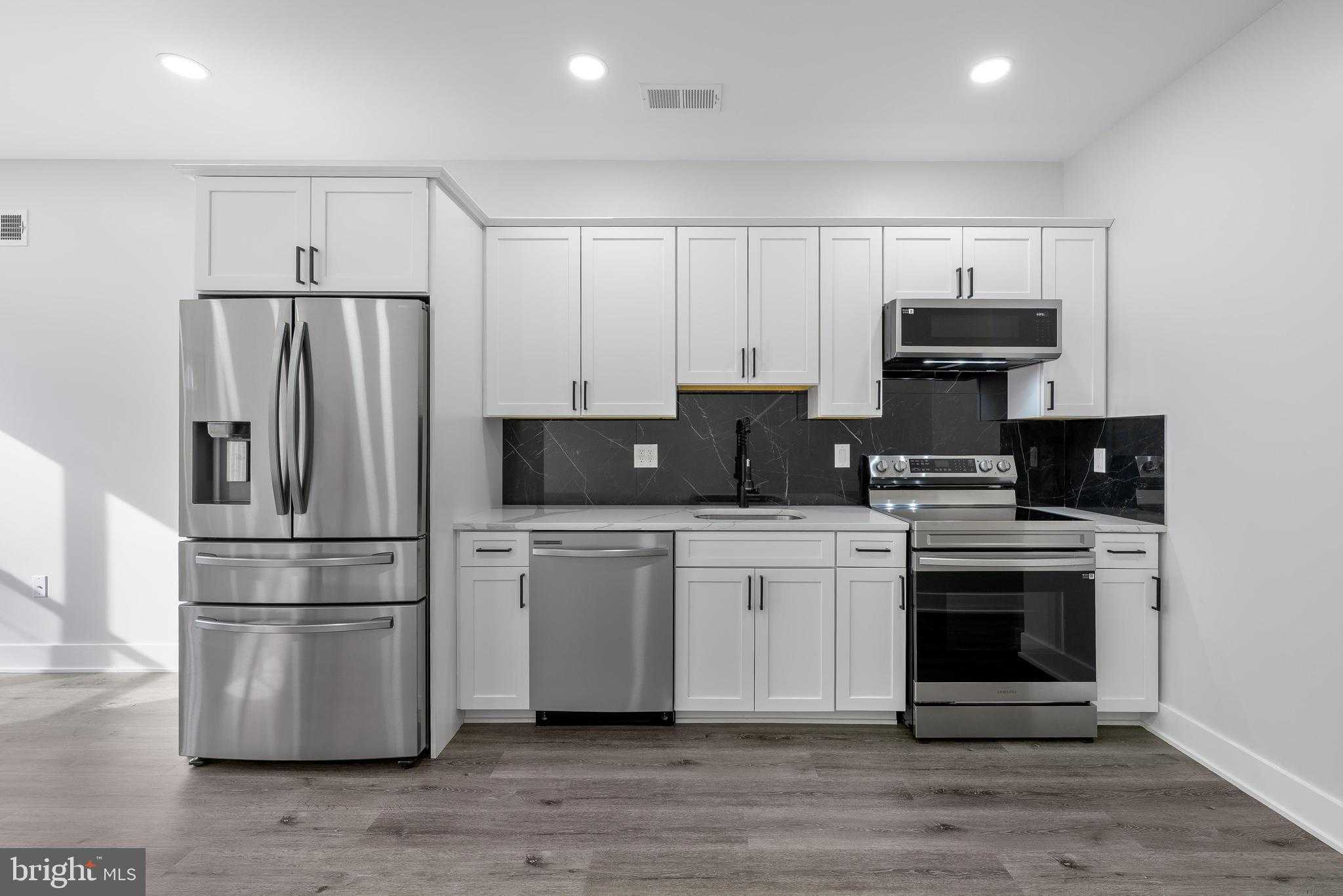 1923 Page St photo 6